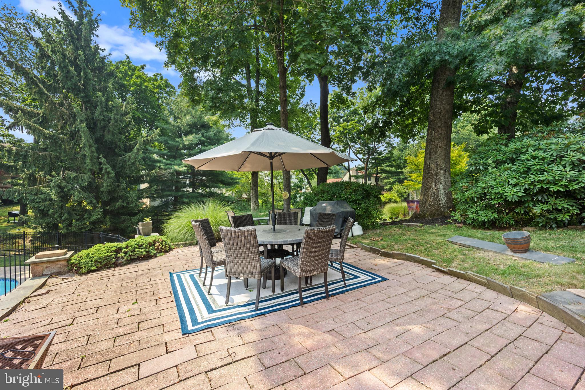 SOUTHAMPTON HILLS - Residential