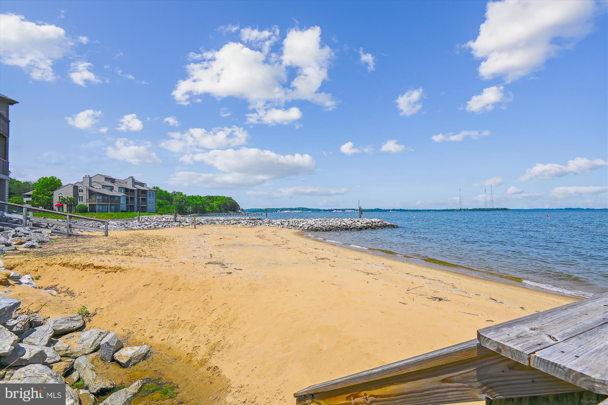 CHESAPEAKE HARBOUR - Residential
