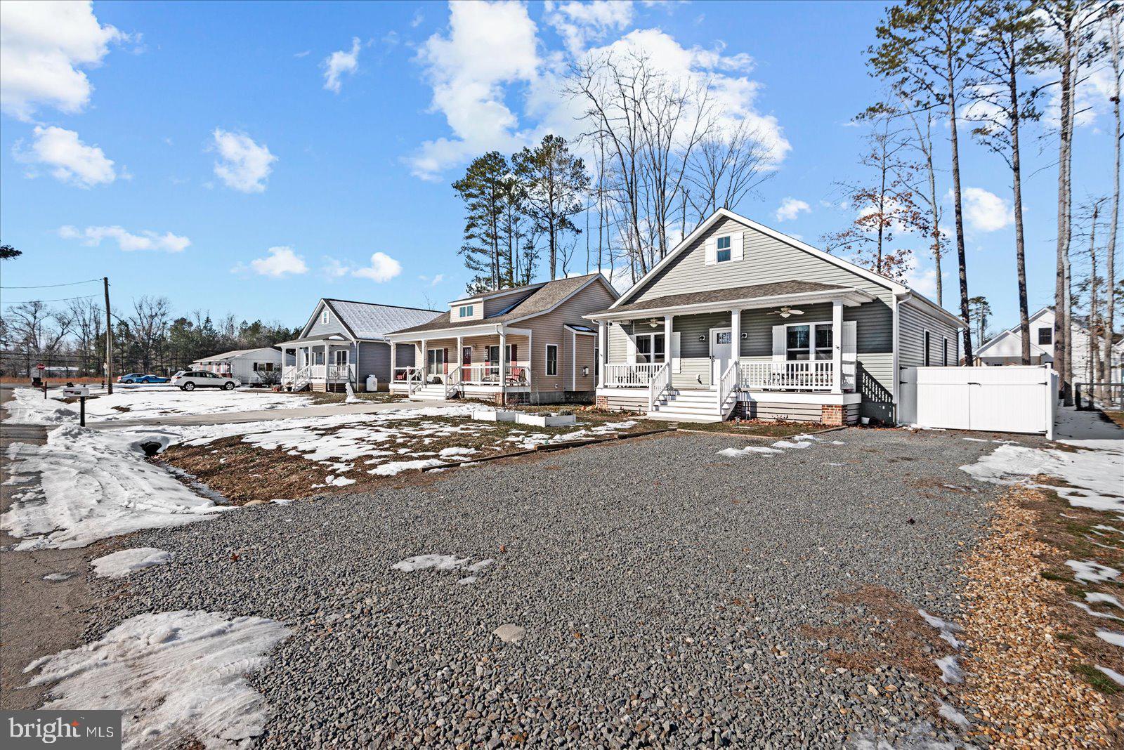 CLASSIC SHORES - Residential