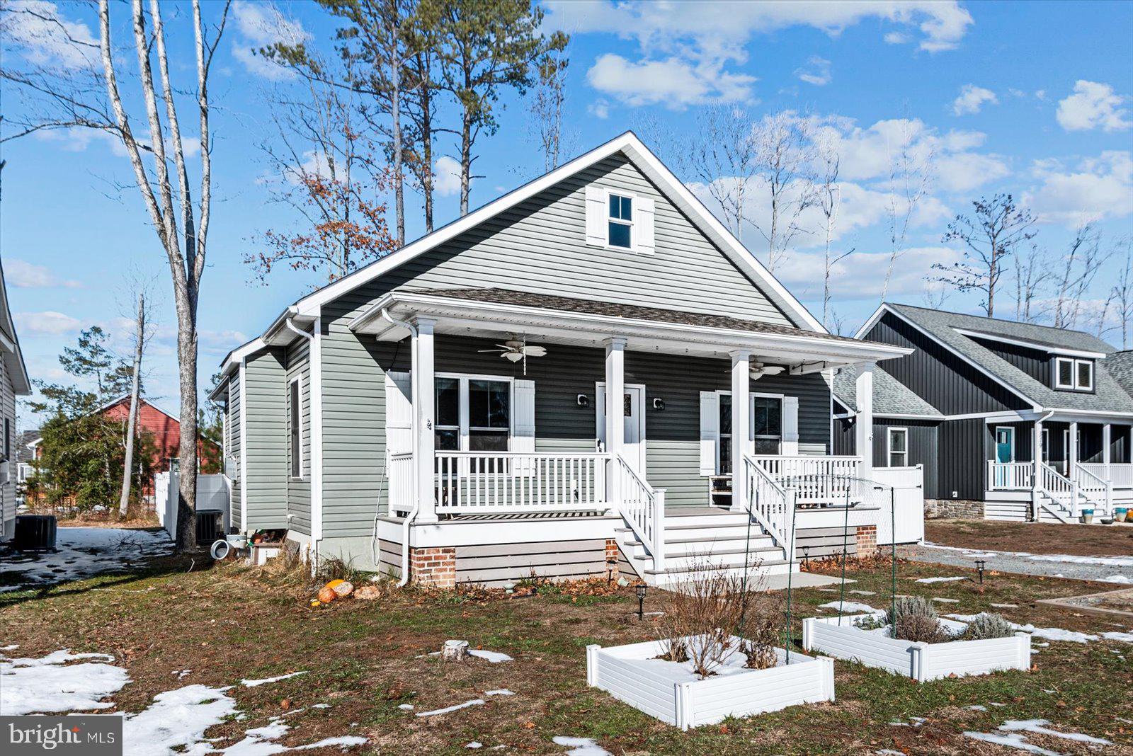 CLASSIC SHORES - Residential