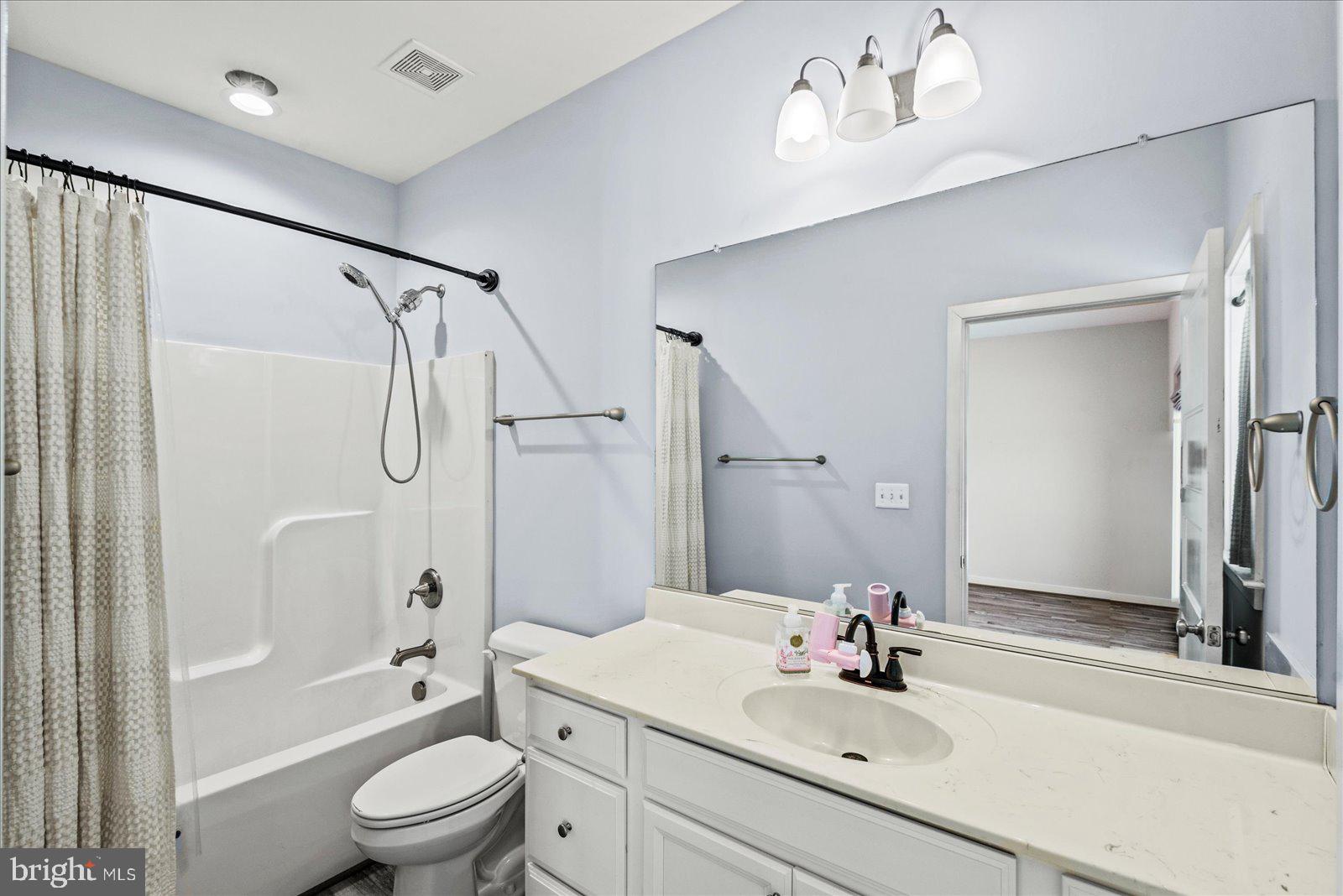 CLASSIC SHORES - Residential