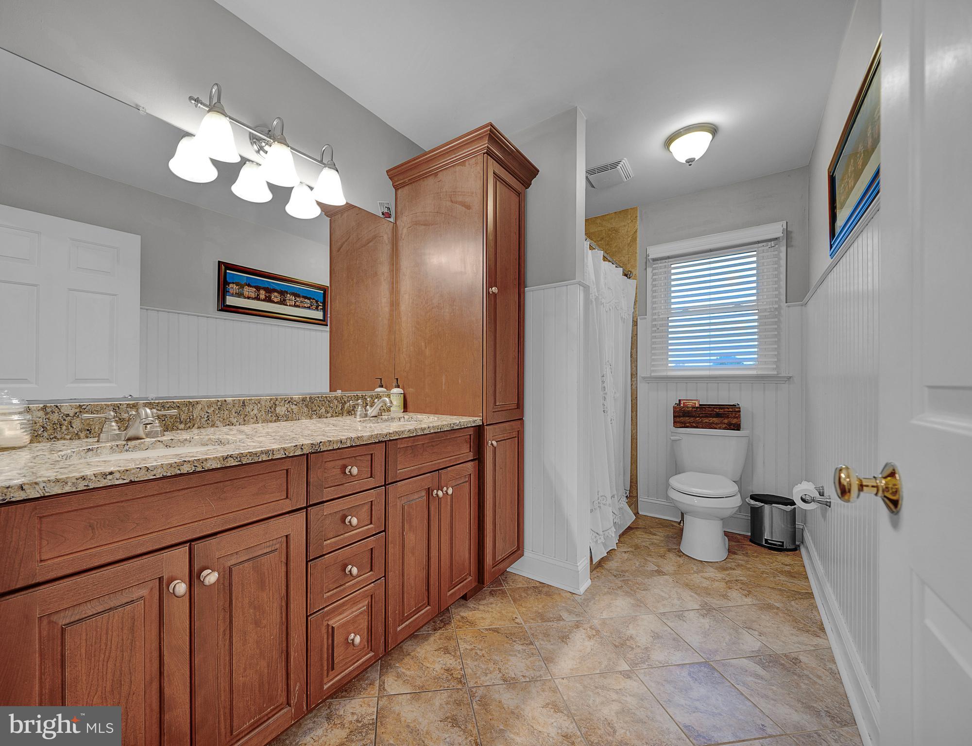 COUNTRY RIDGE - Residential