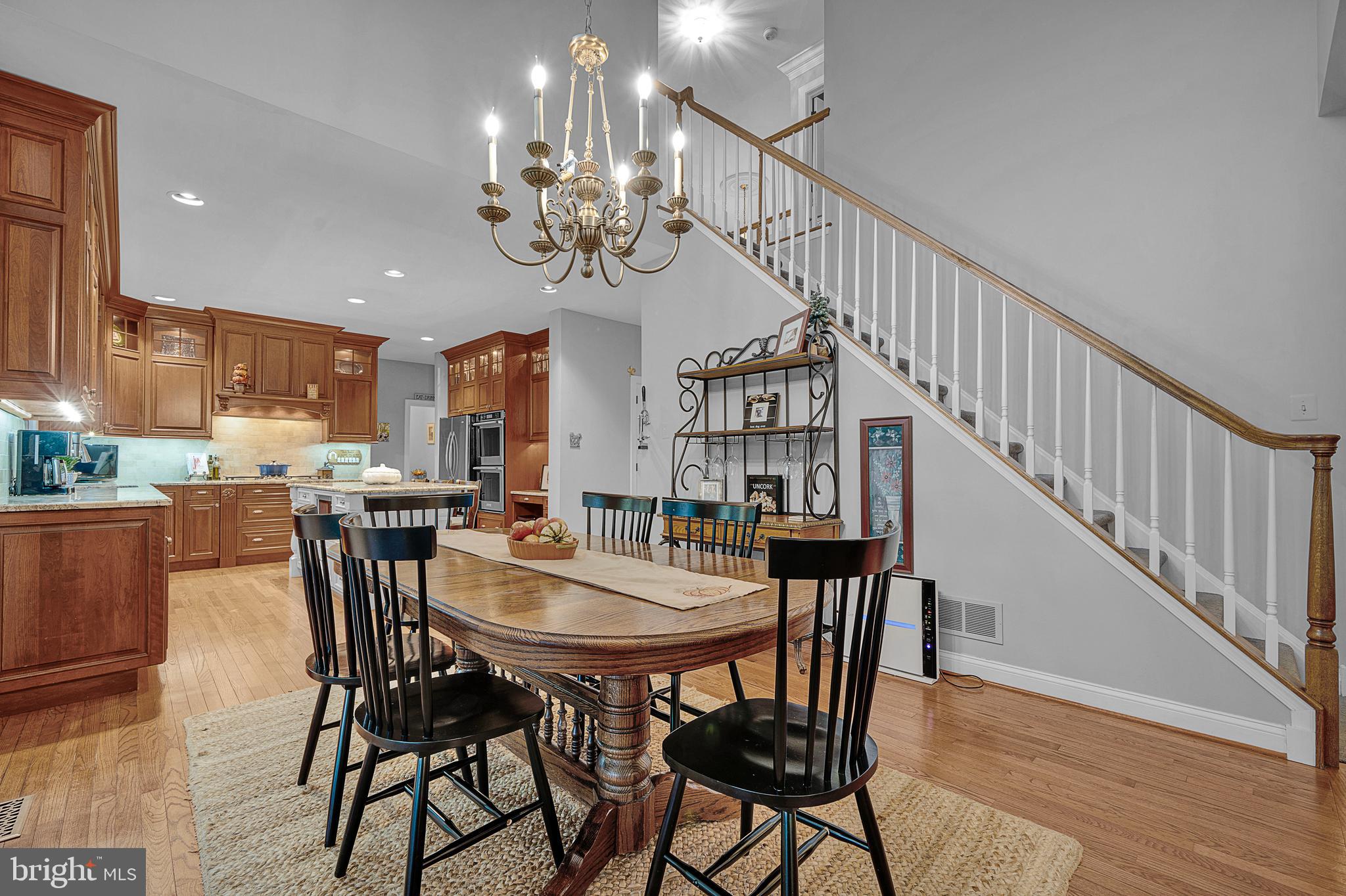 COUNTRY RIDGE - Residential