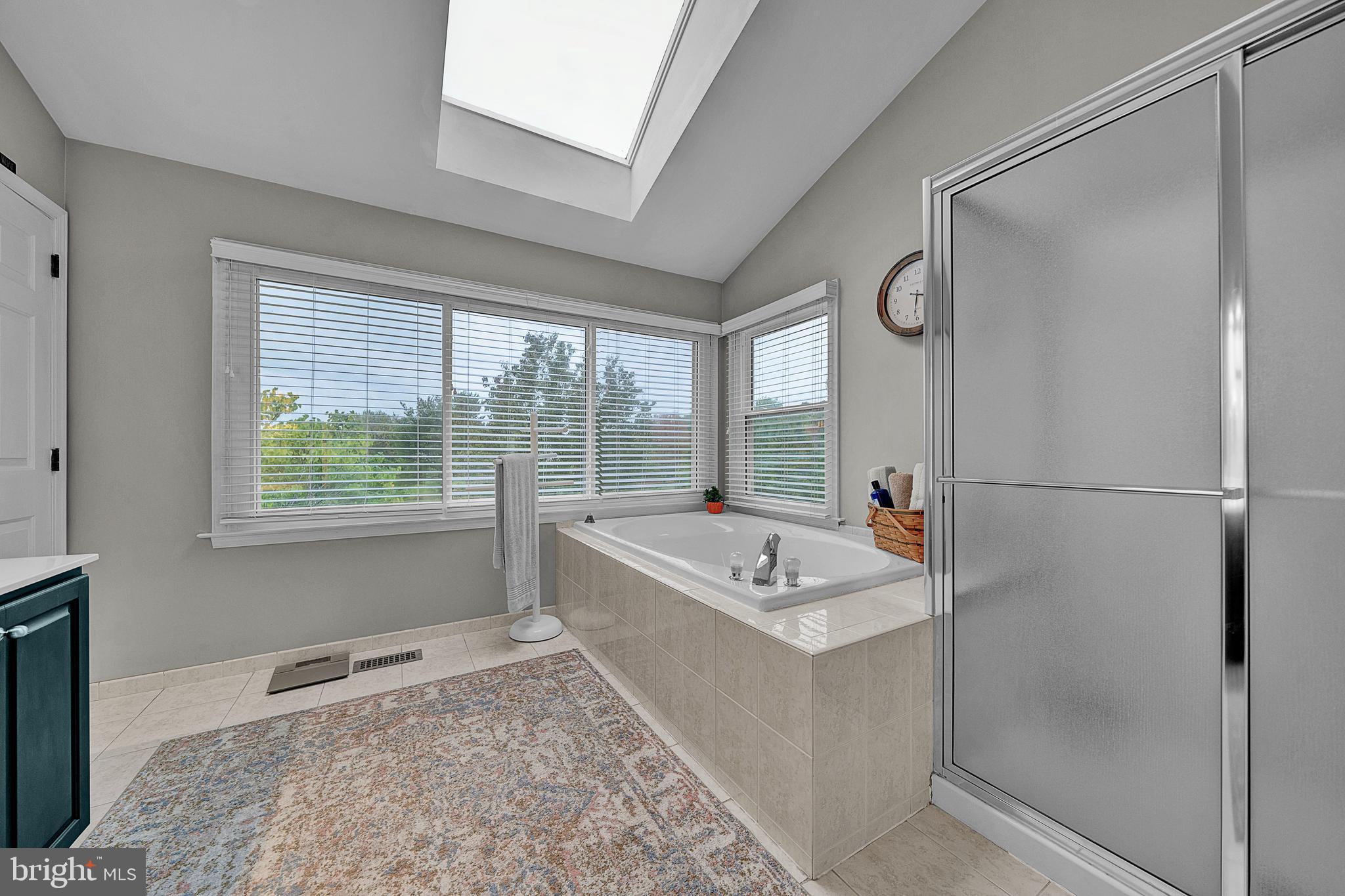 COUNTRY RIDGE - Residential