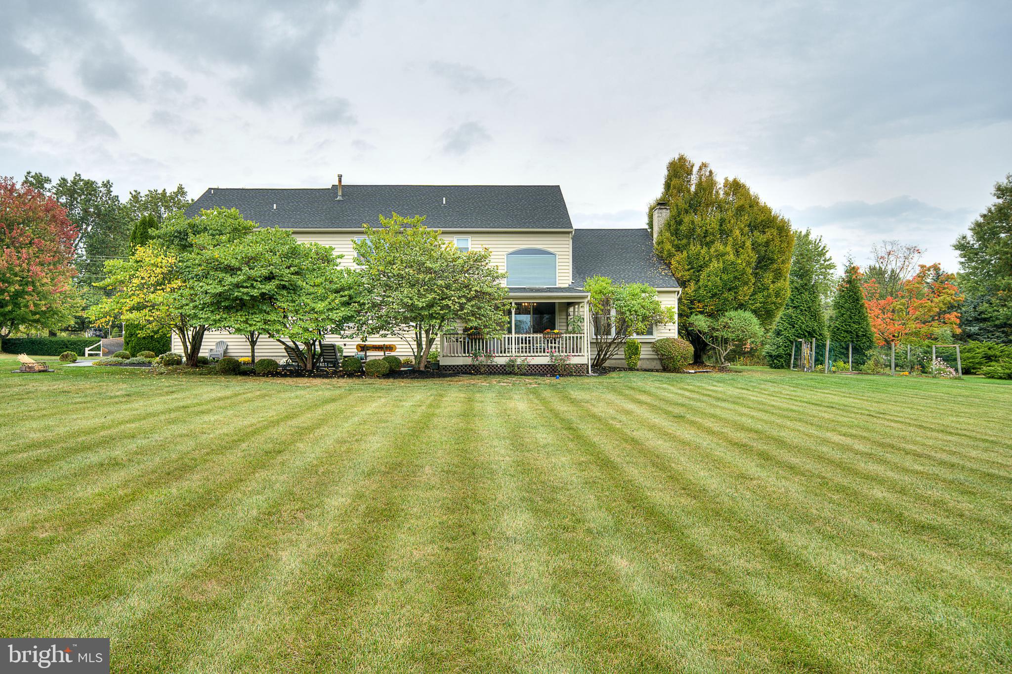 COUNTRY RIDGE - Residential