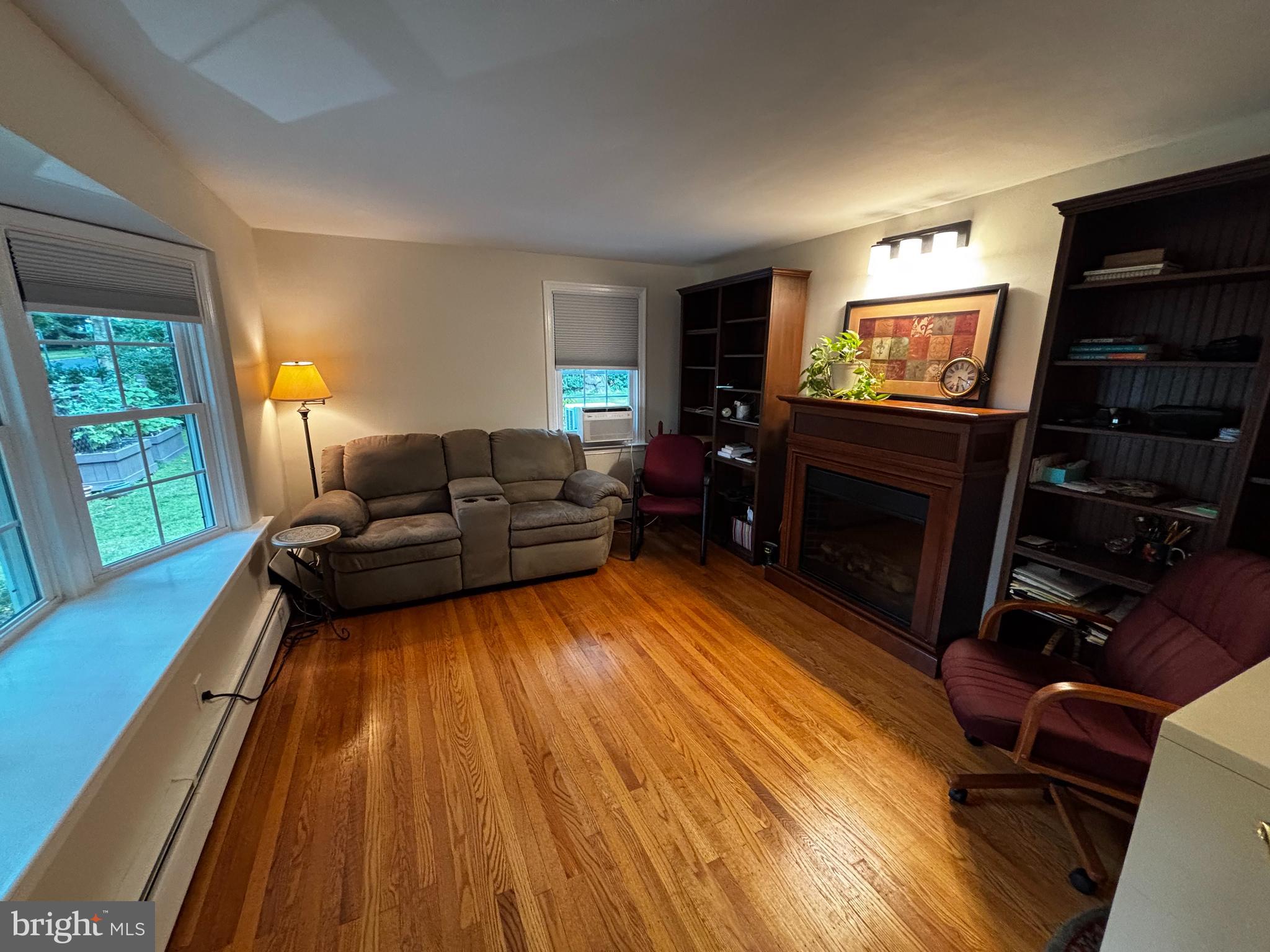 JENKINTOWN - Residential