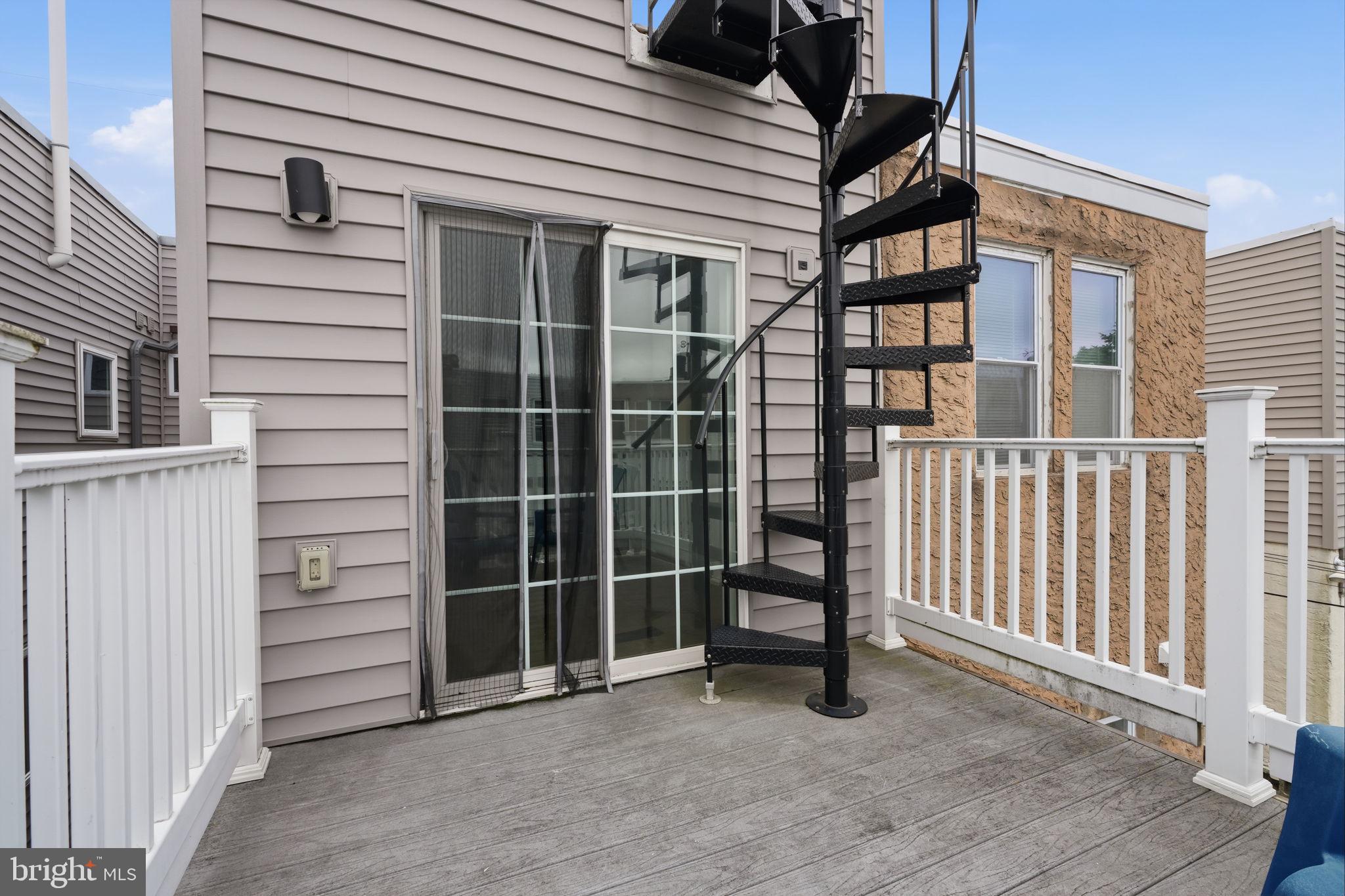 PORT RICHMOND - Residential