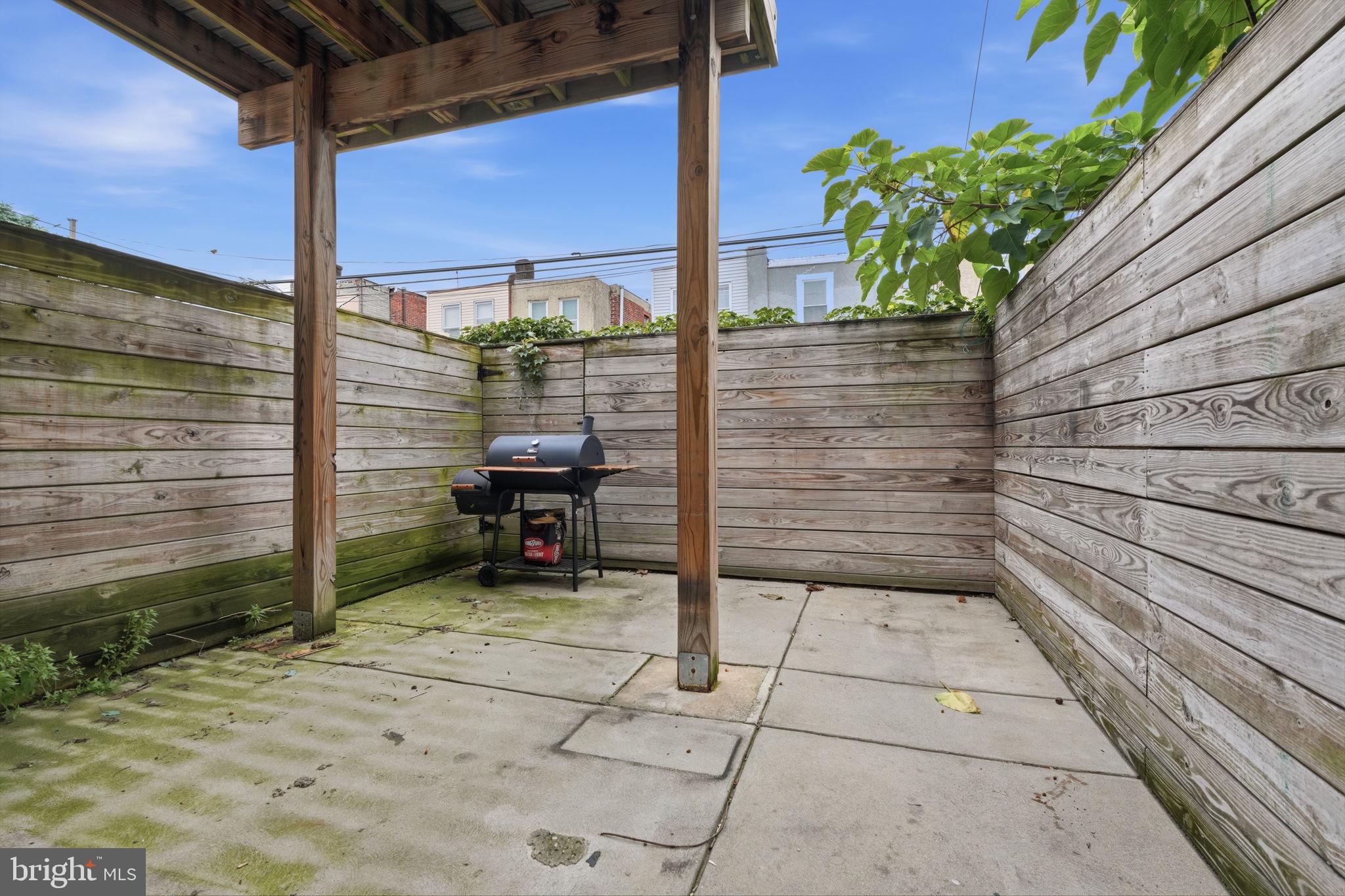 PORT RICHMOND - Residential