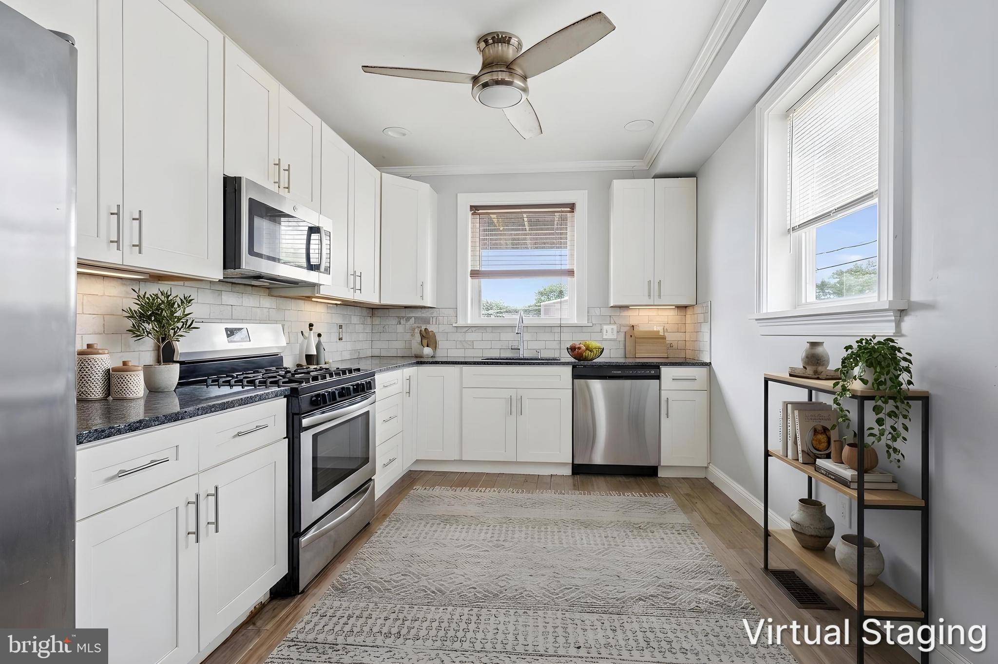 PORT RICHMOND - Residential