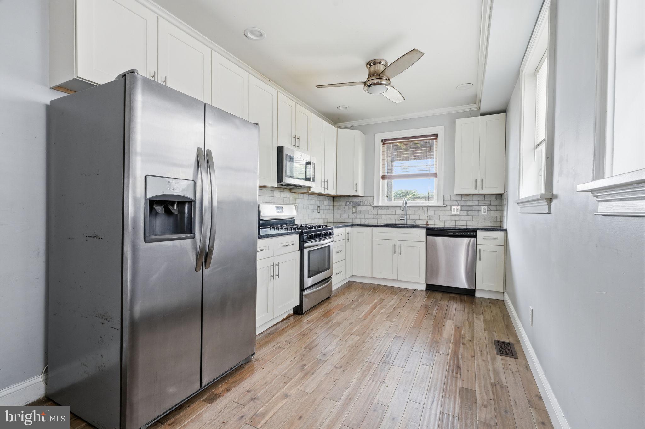 PORT RICHMOND - Residential