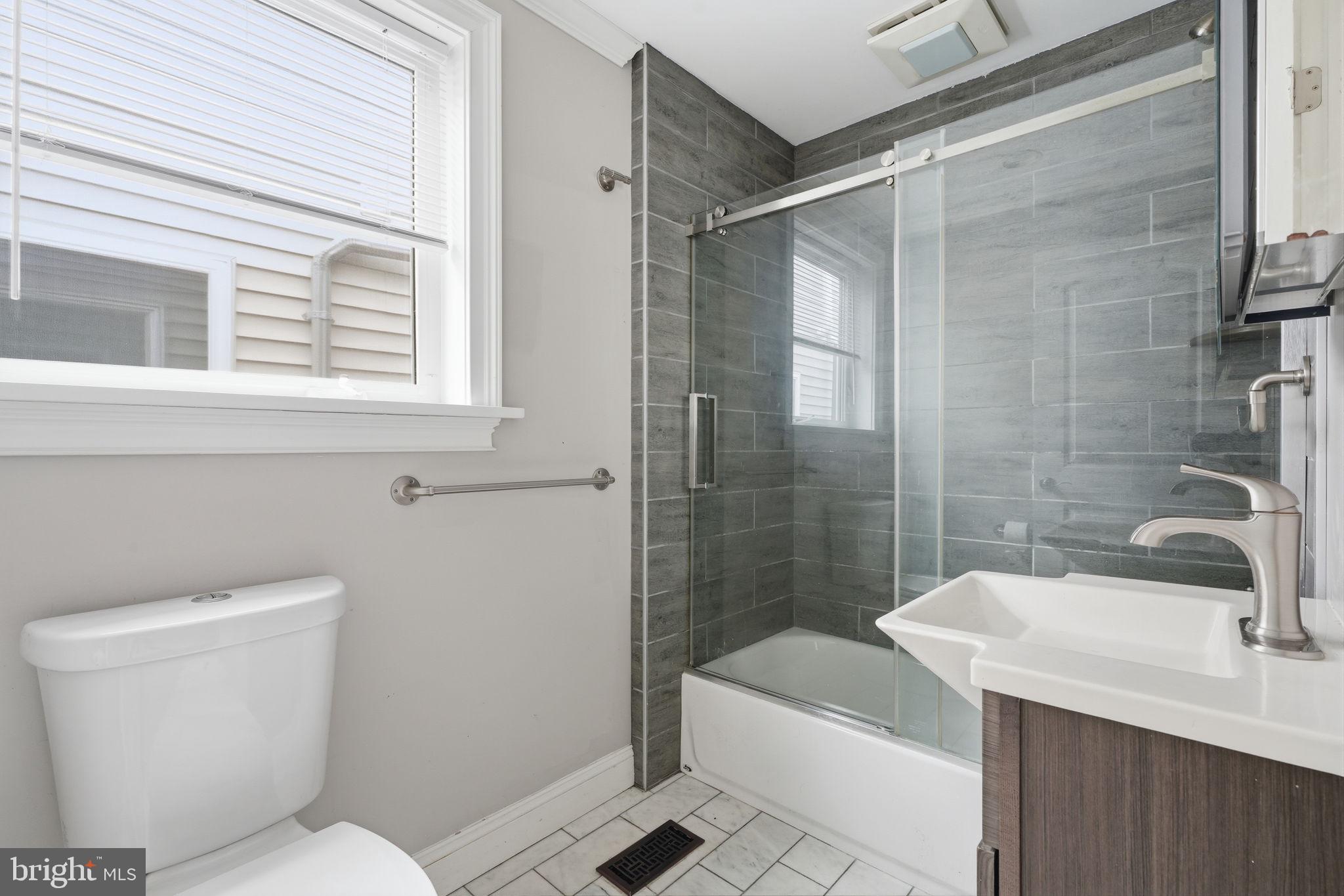 PORT RICHMOND - Residential