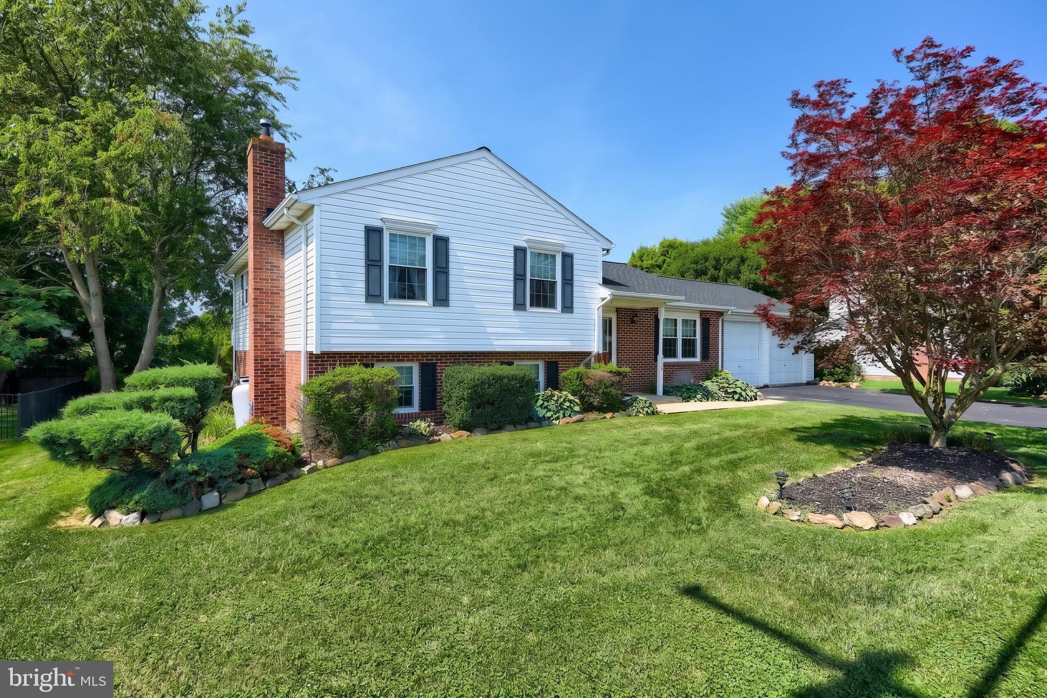 MEADOW VIEW ESTATES - Residential