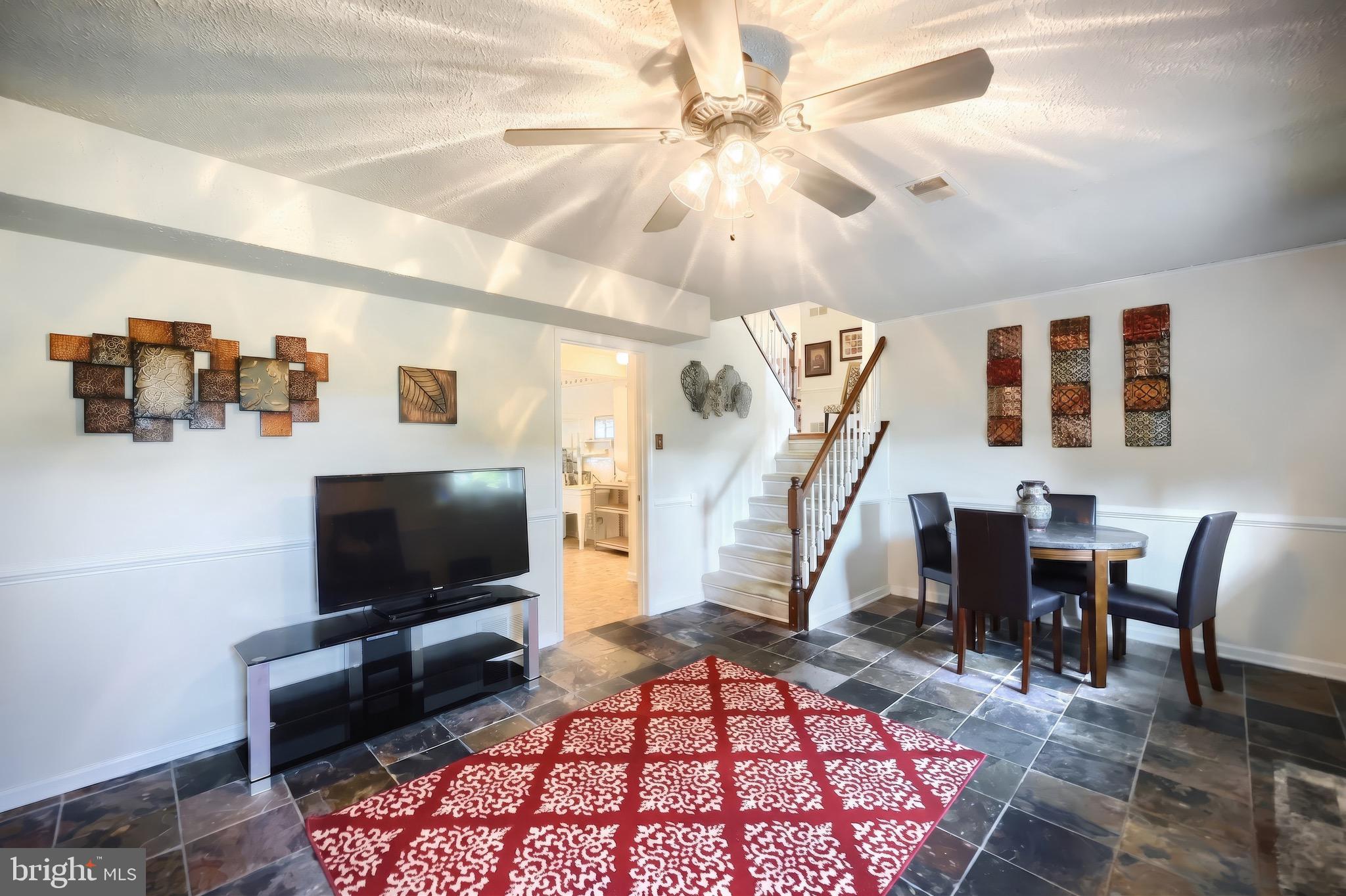 MEADOW VIEW ESTATES - Residential