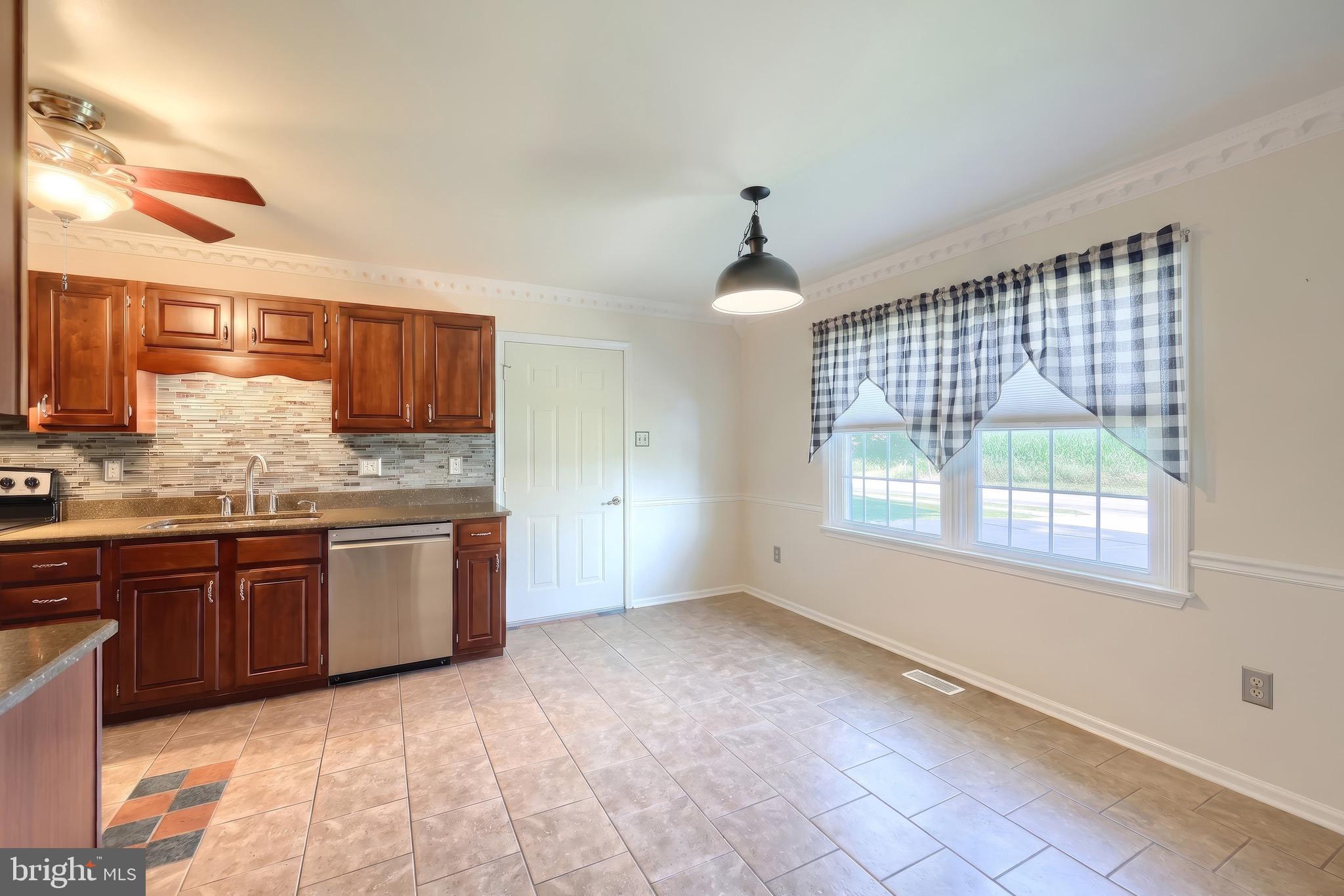 MEADOW VIEW ESTATES - Residential