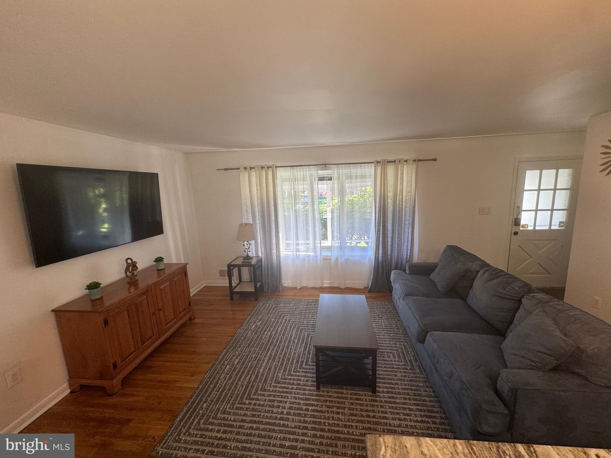 WHEATON WOODS - Residential