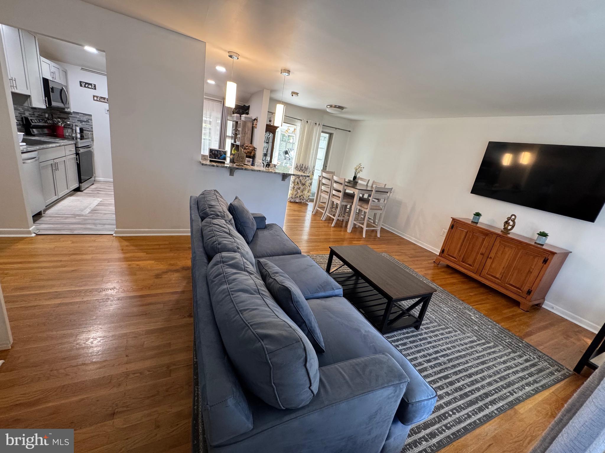 WHEATON WOODS - Residential