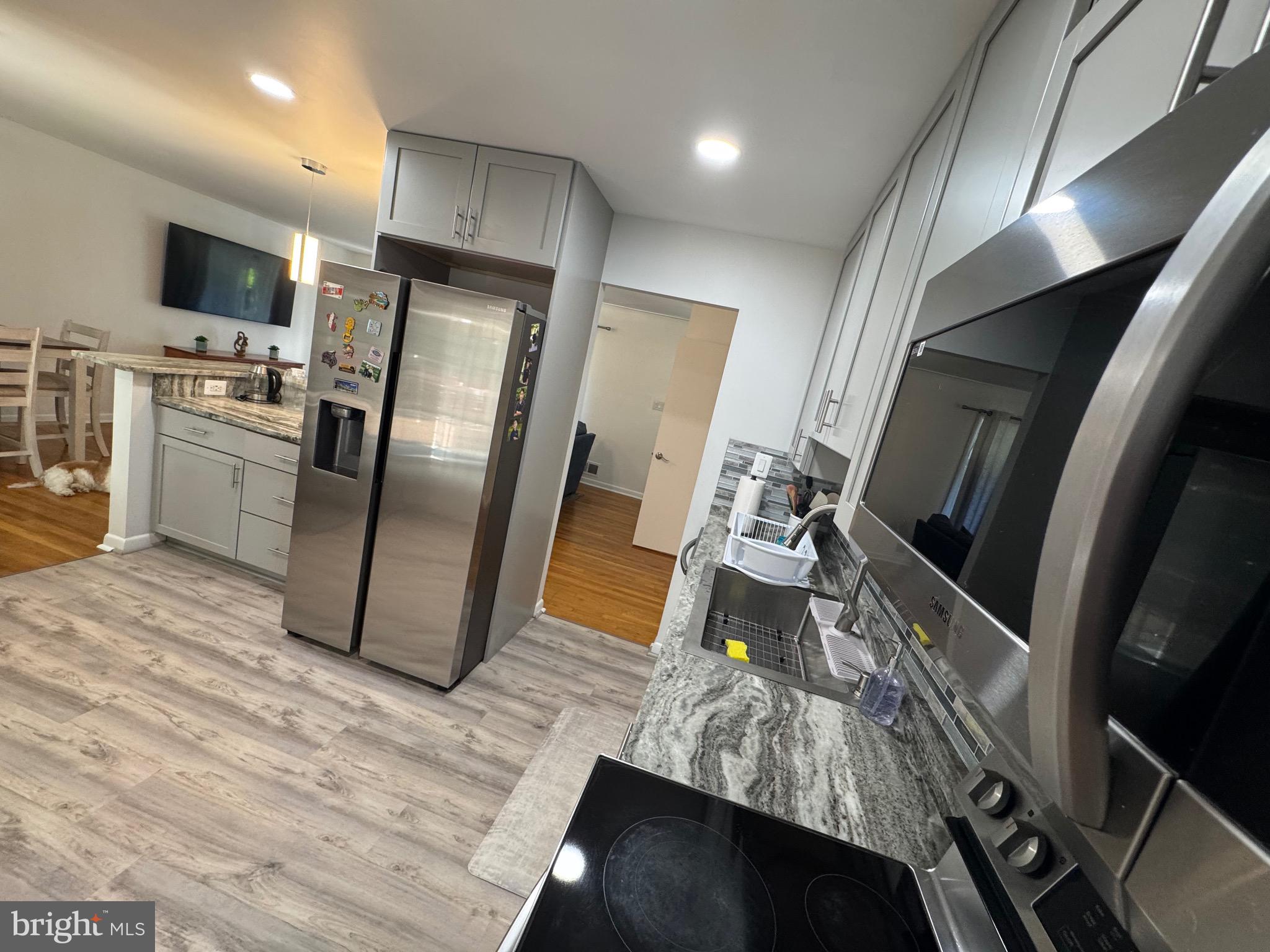 WHEATON WOODS - Residential