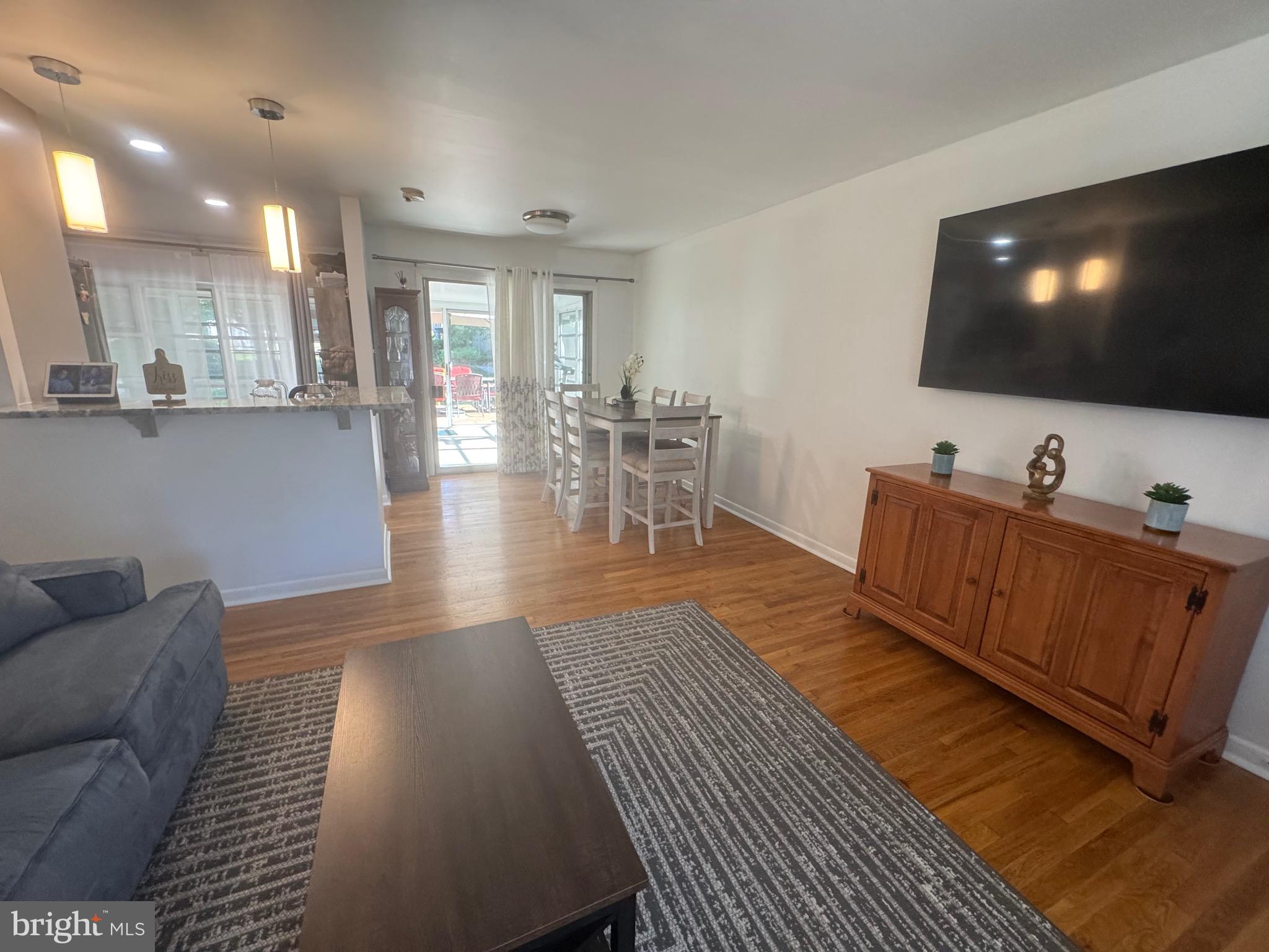 WHEATON WOODS - Residential