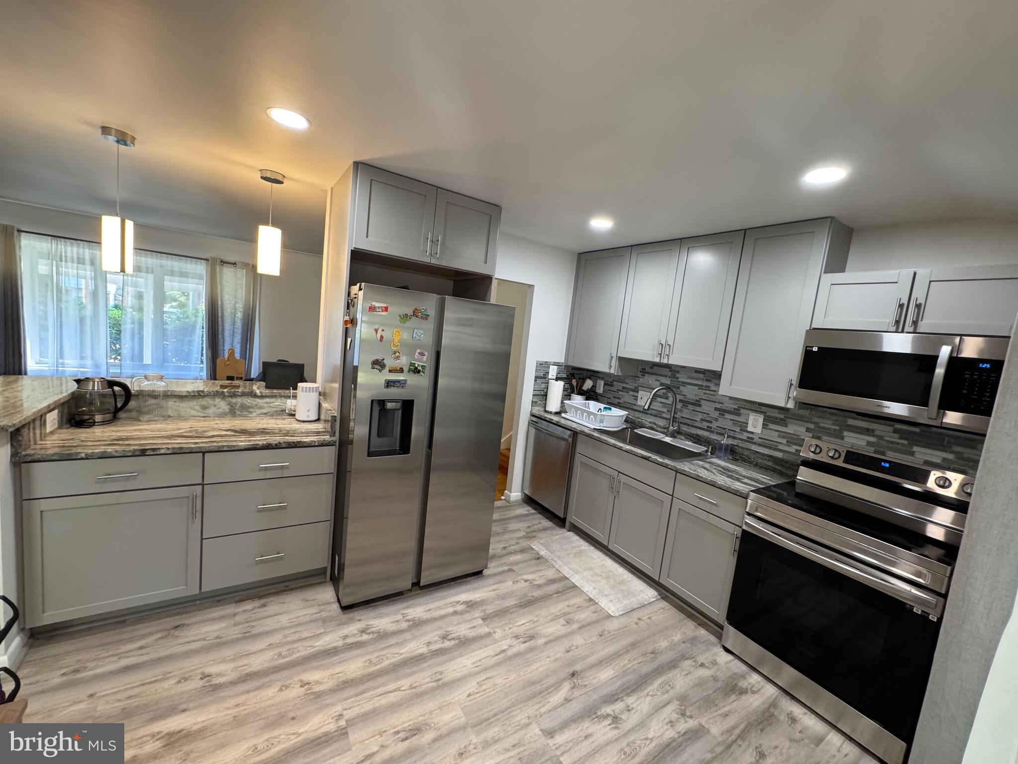 WHEATON WOODS - Residential