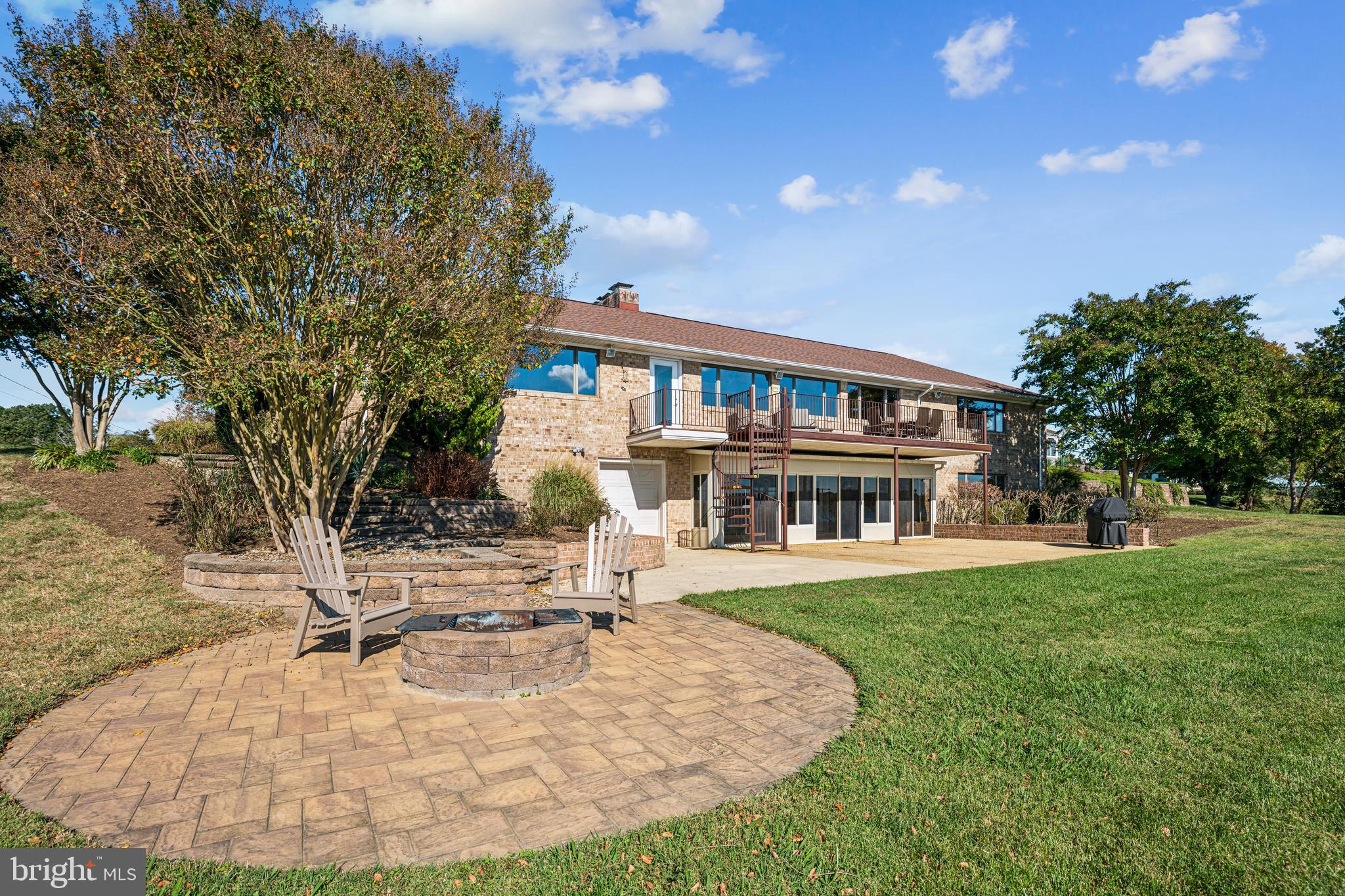 BUTTERFIELDS - Residential