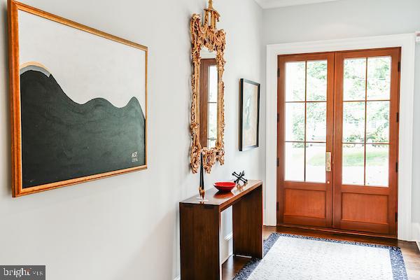 WHITEHALL MANOR - Residential