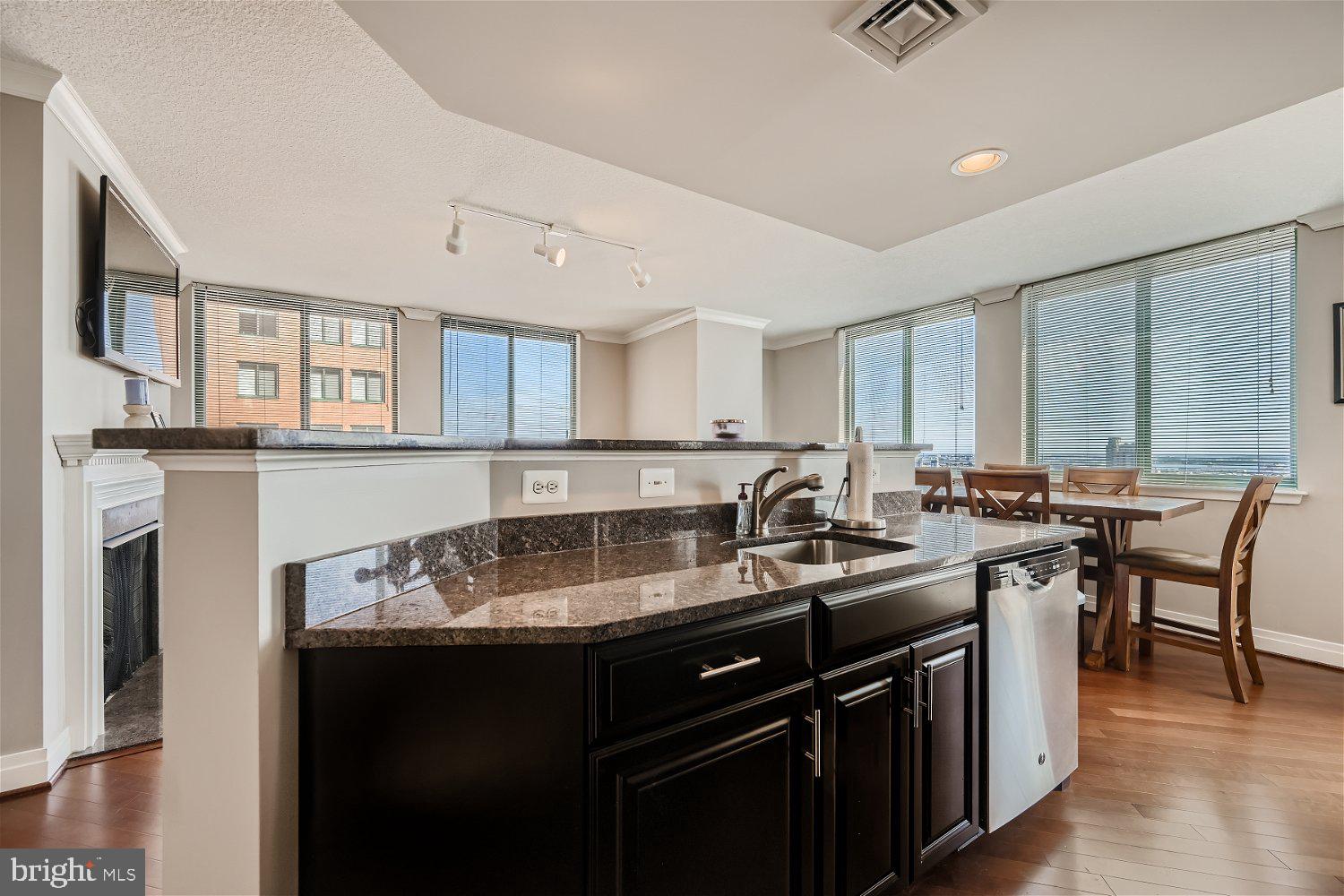 INNER HARBOR - Residential