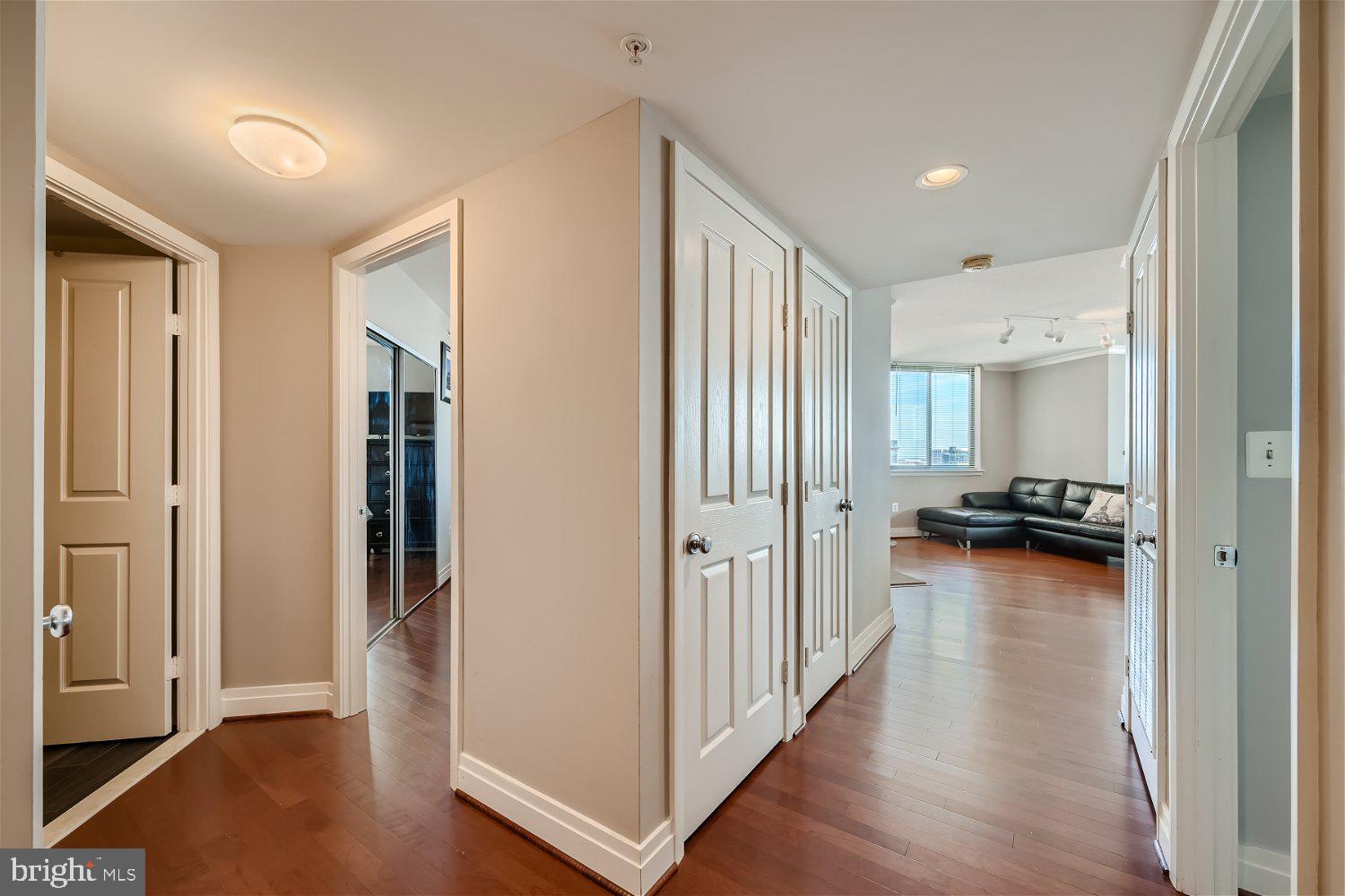 INNER HARBOR - Residential