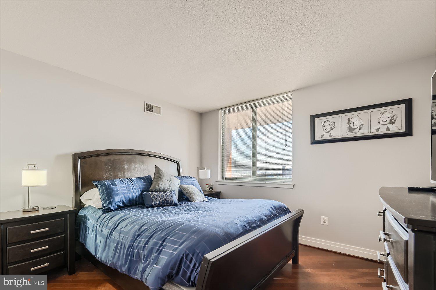INNER HARBOR - Residential