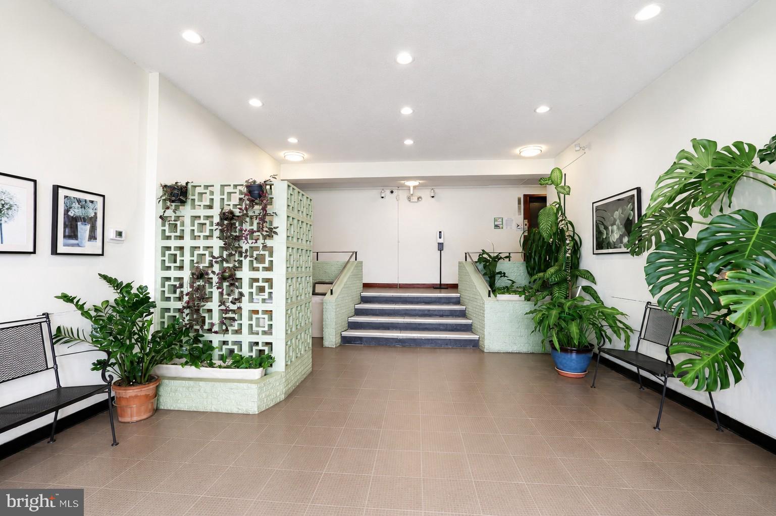 THE CAROLYN - Residential
