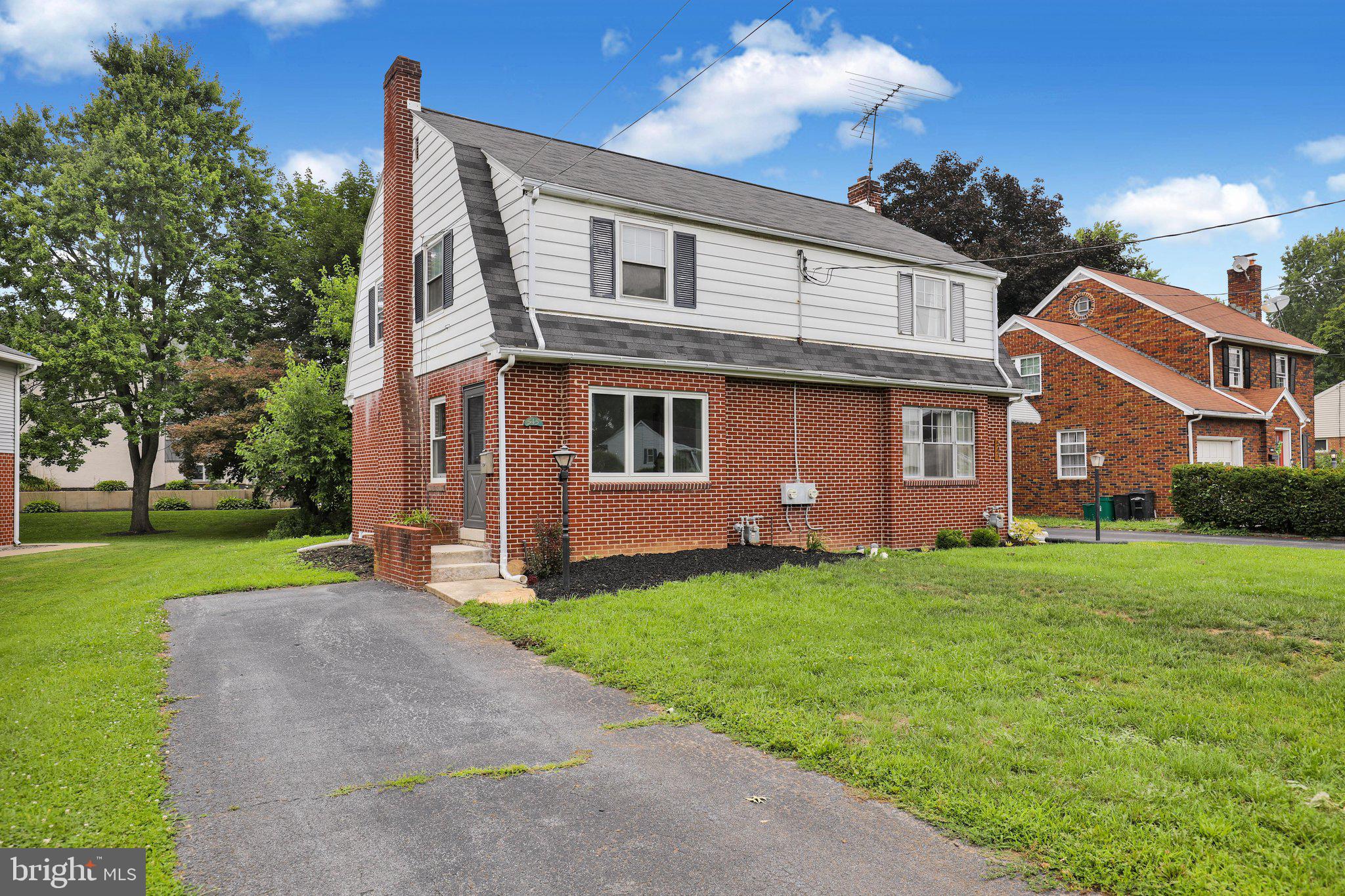 Newly remodeled and move-in ready! This charming 2–3 bedroom home features a spacious updated kitchen, bright living spaces, and a private backyard perfect for relaxing or entertaining. Conveniently located in Elizabethtown near shopping, dining, parks, and schools, this home offers the perfect combination of modern updates and everyday convenience.