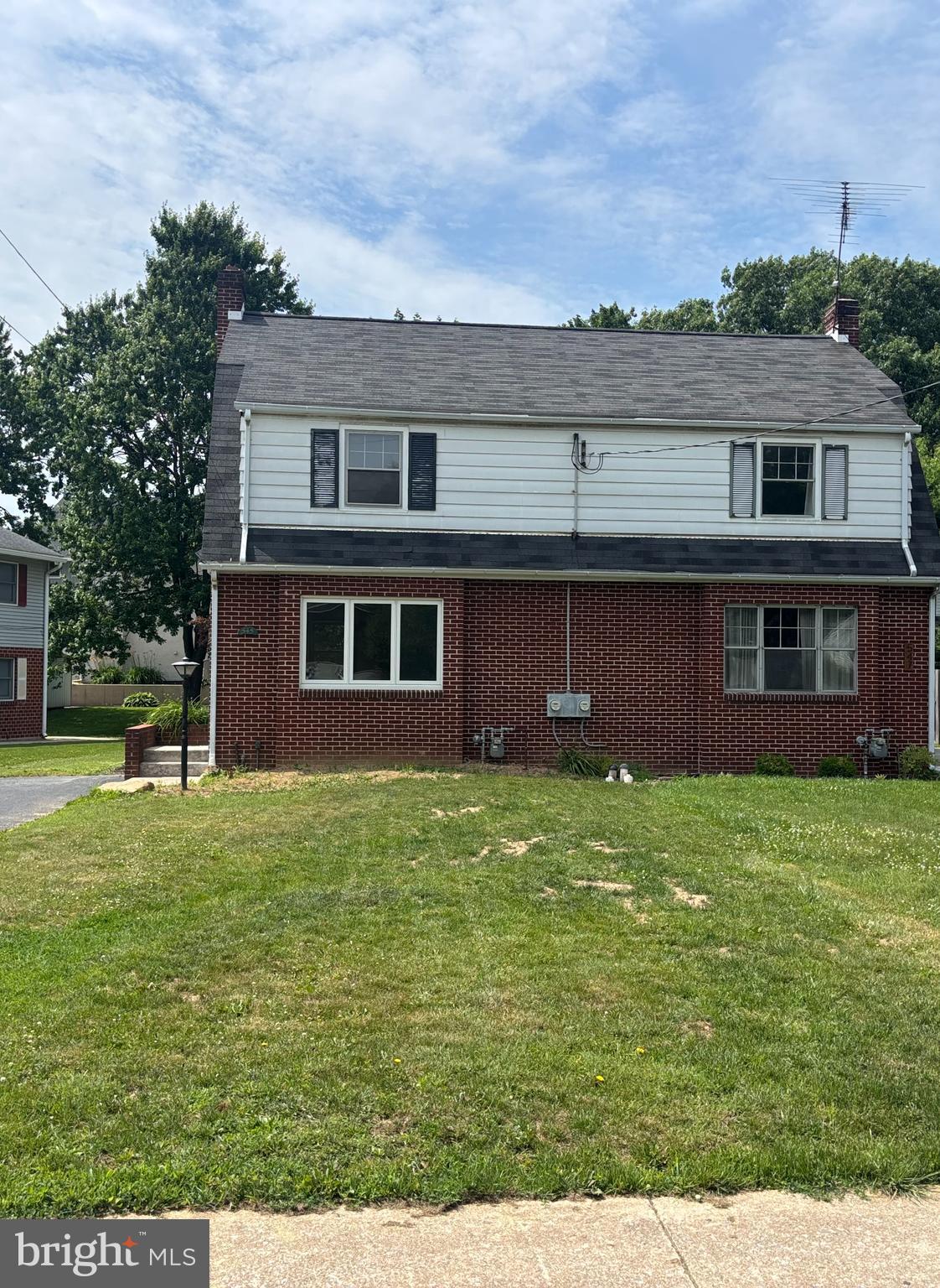 Newly remodeled and move-in ready! This charming 2–3 bedroom home features a spacious updated kitchen, bright living spaces, and a private backyard perfect for relaxing or entertaining. Conveniently located in Elizabethtown near shopping, dining, parks, and schools, this home offers the perfect combination of modern updates and everyday convenience.