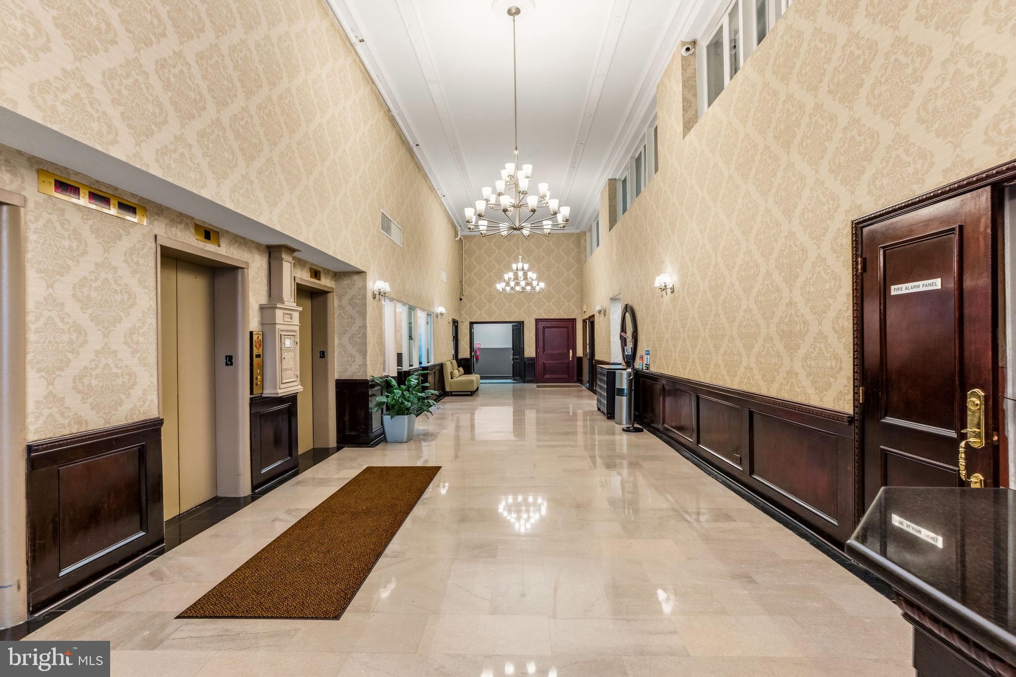 AVENUE OF THE ARTS - Residential