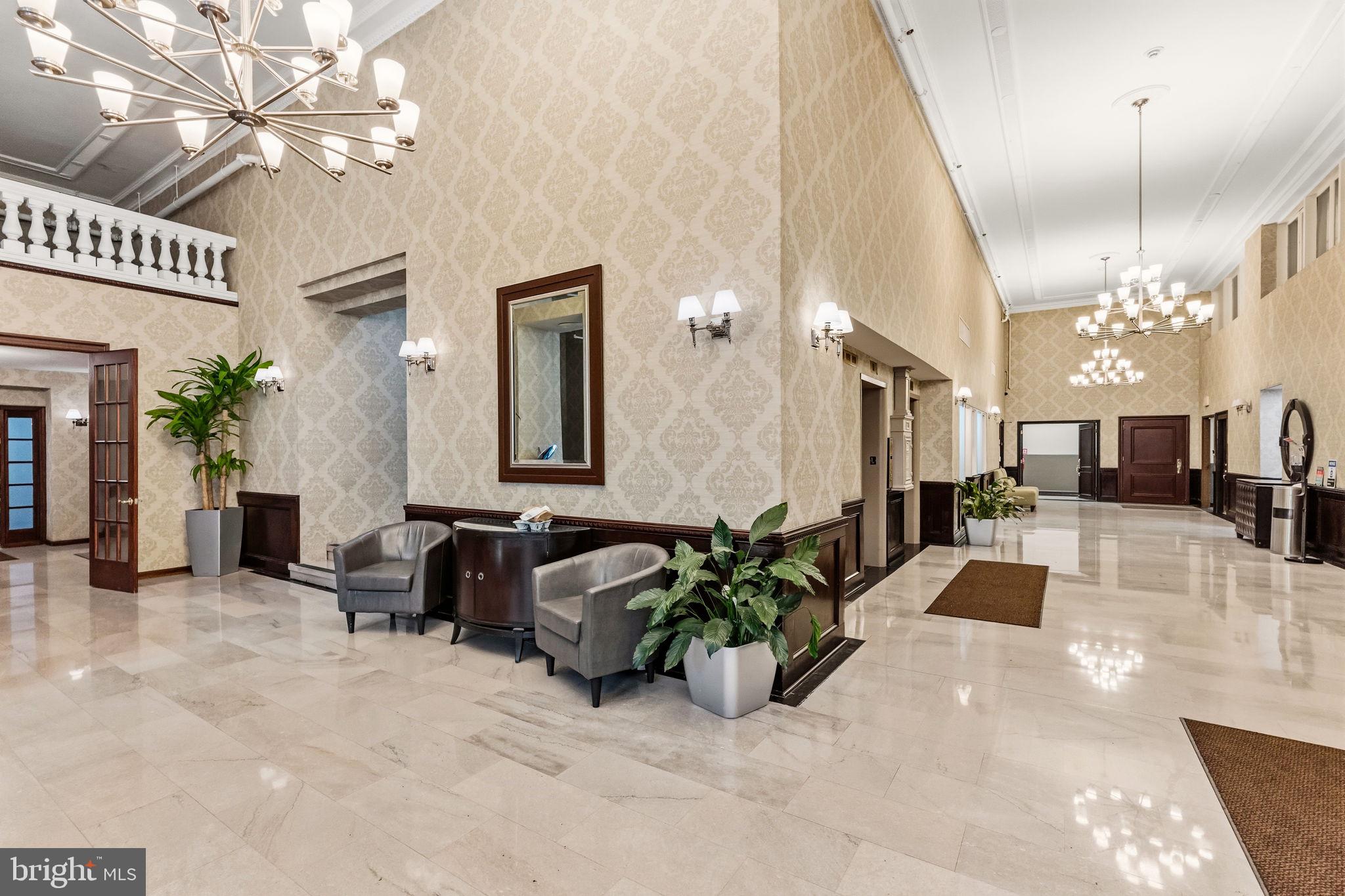 AVENUE OF THE ARTS - Residential