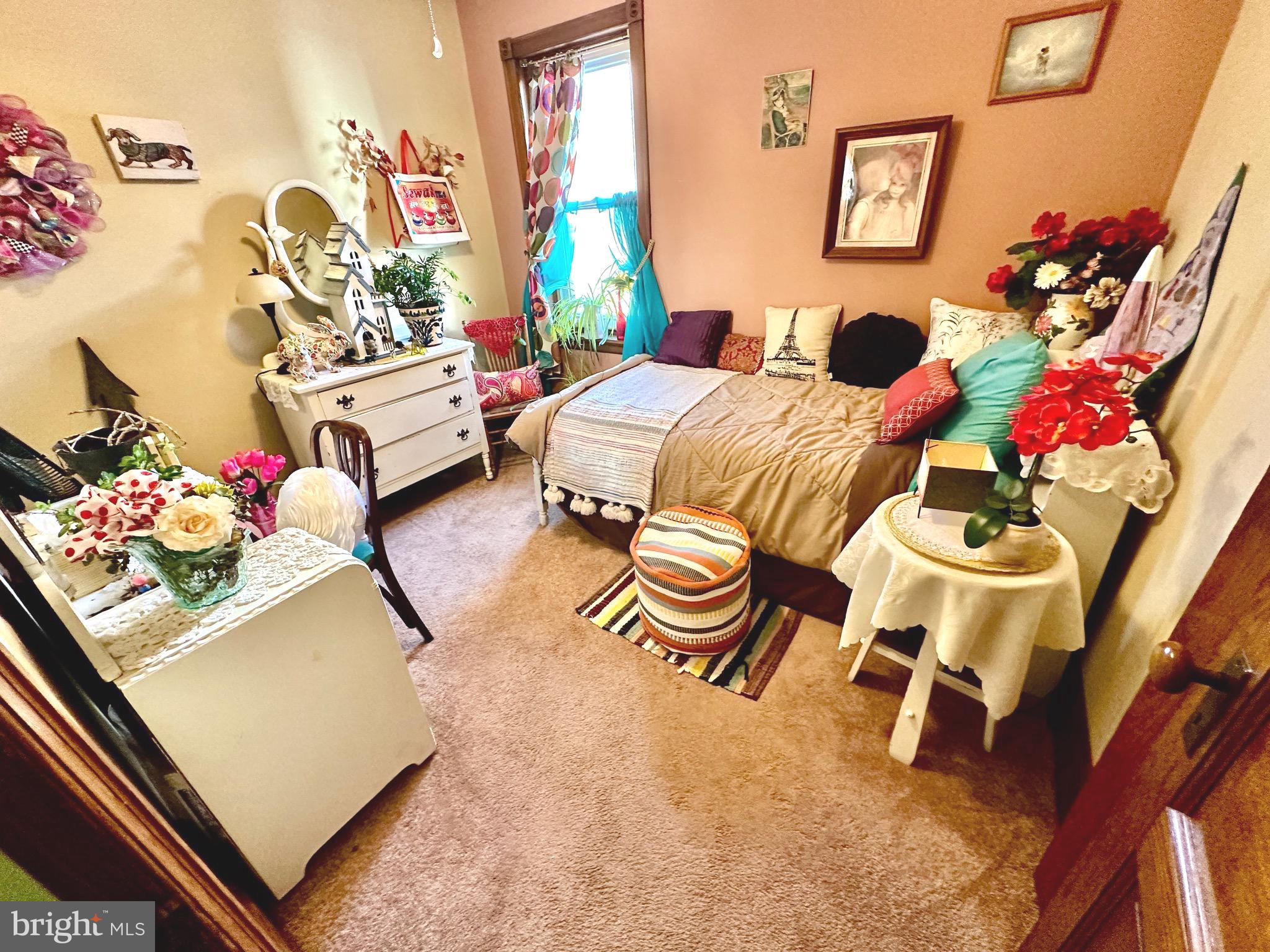 FOX CHASE - Residential
