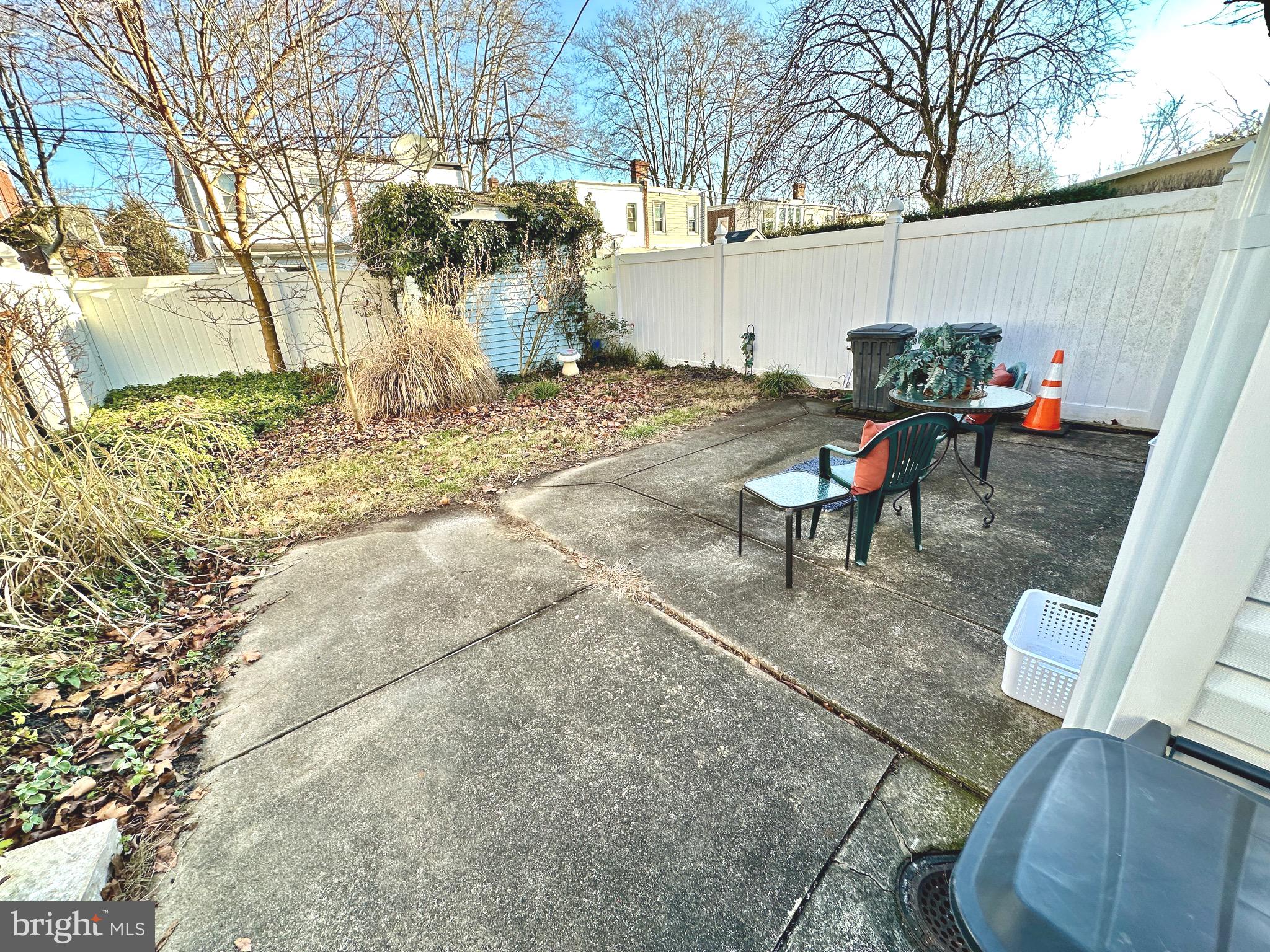 FOX CHASE - Residential