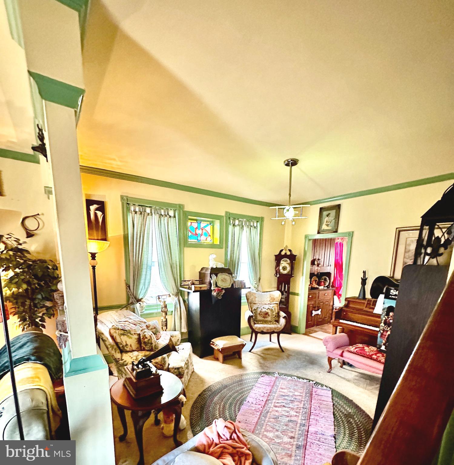FOX CHASE - Residential