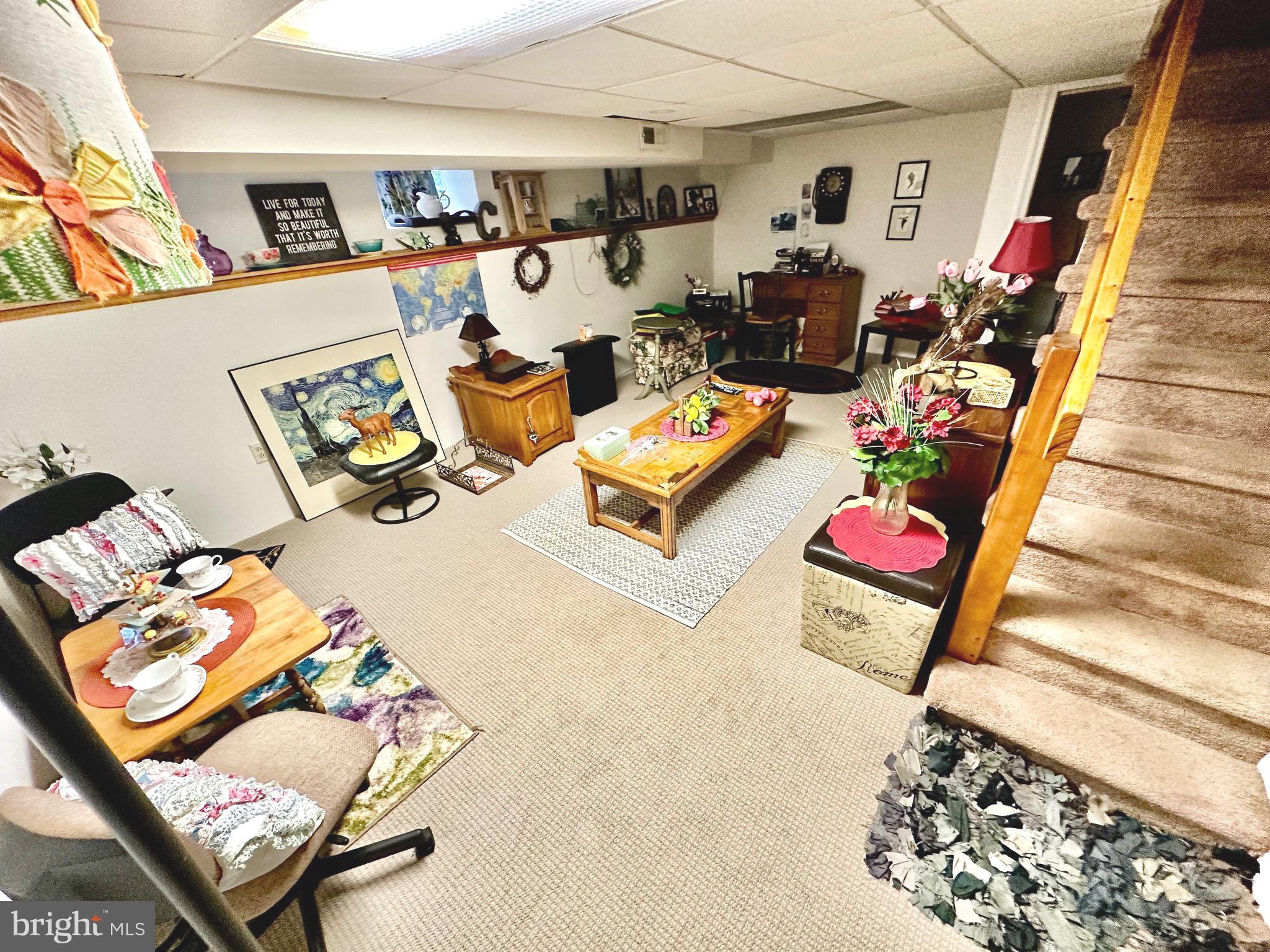 FOX CHASE - Residential