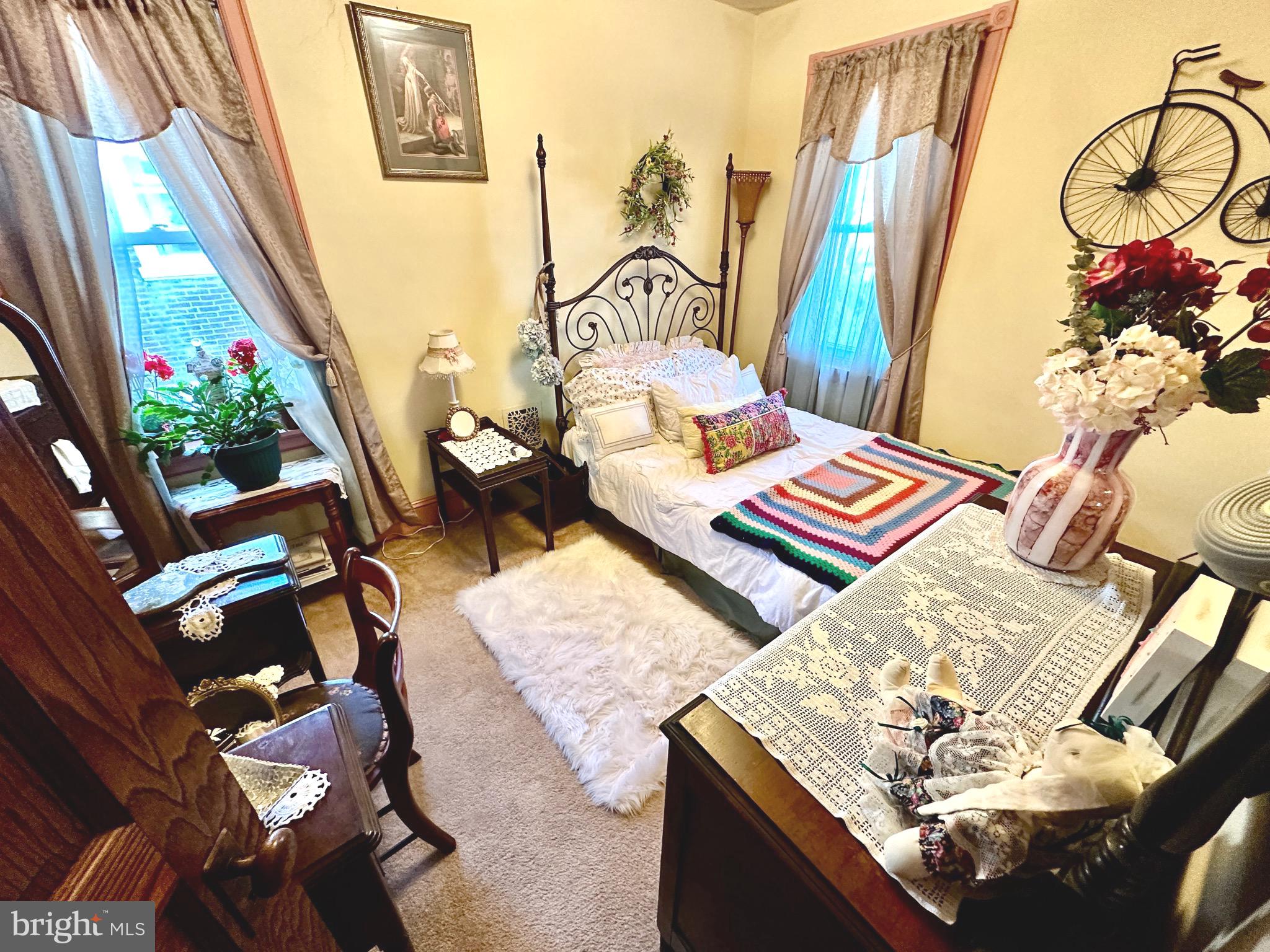FOX CHASE - Residential