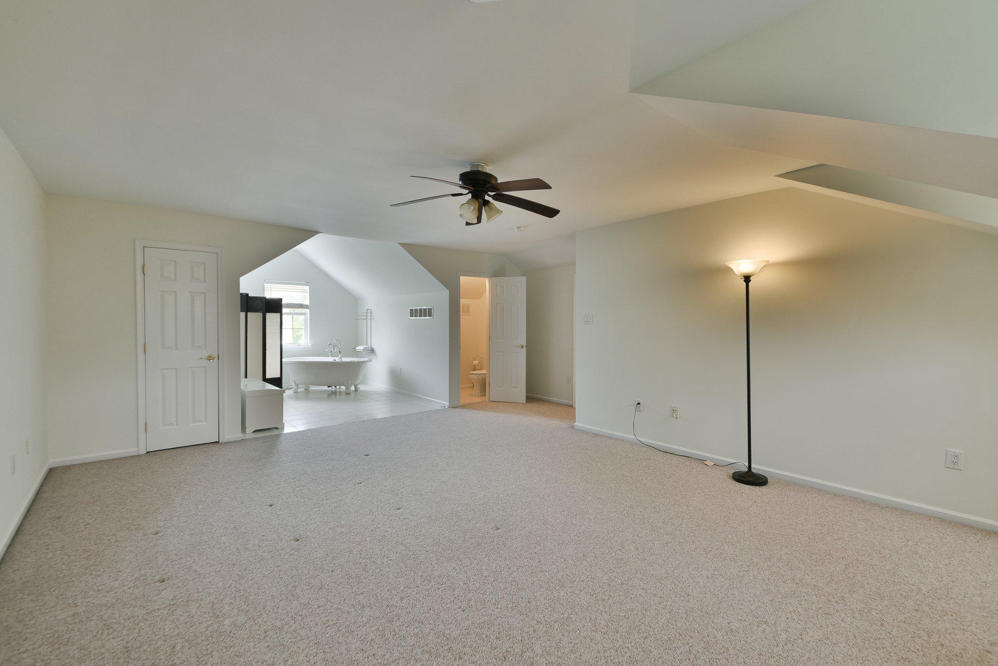LANTERN HILL - Residential