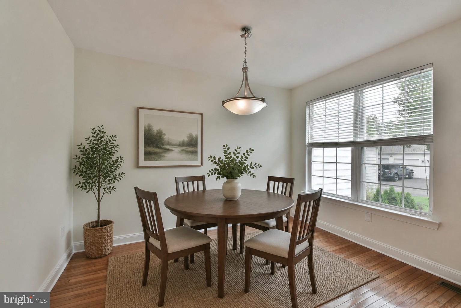 LANTERN HILL - Residential