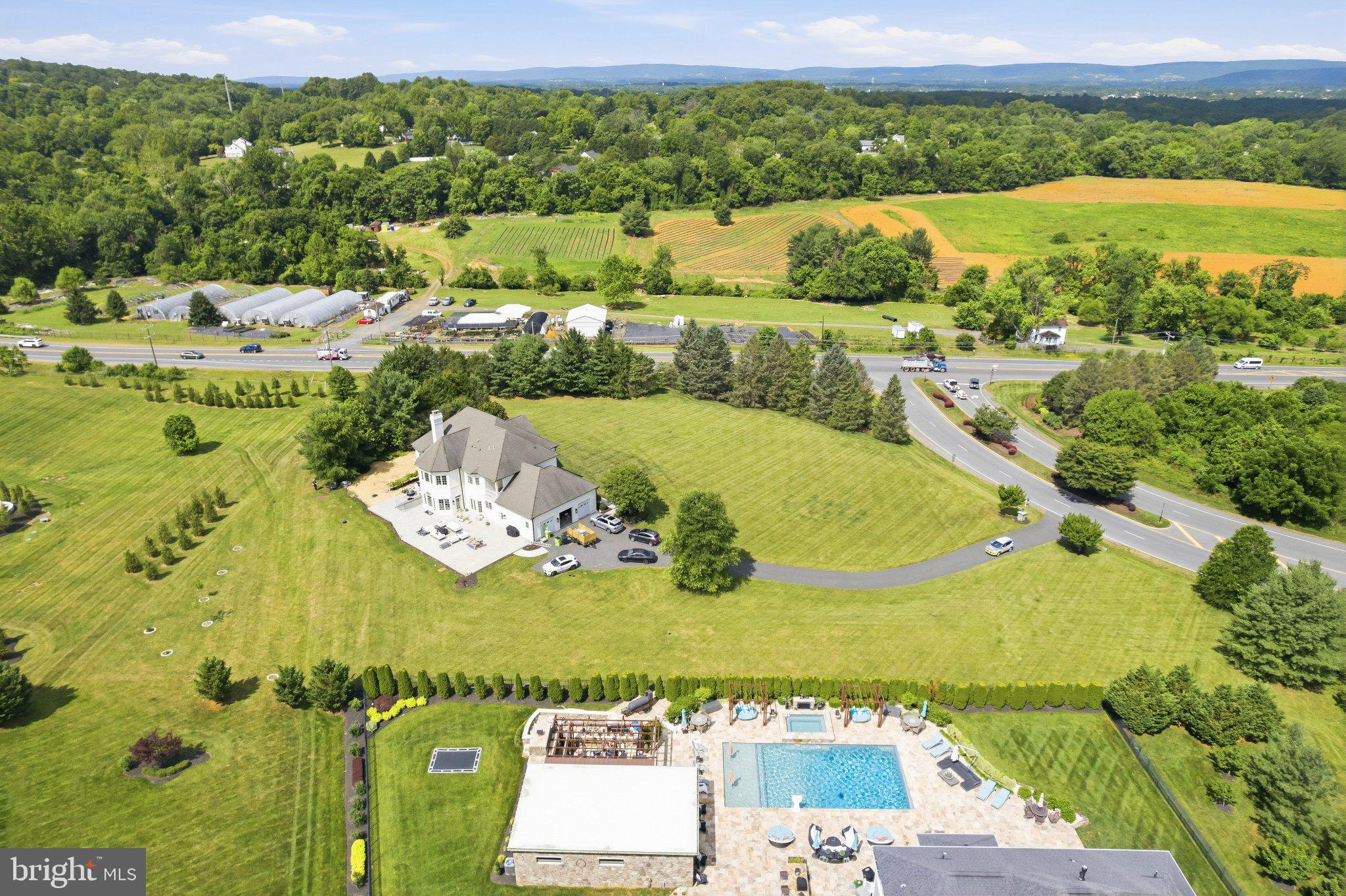 BEACON HILL - Residential