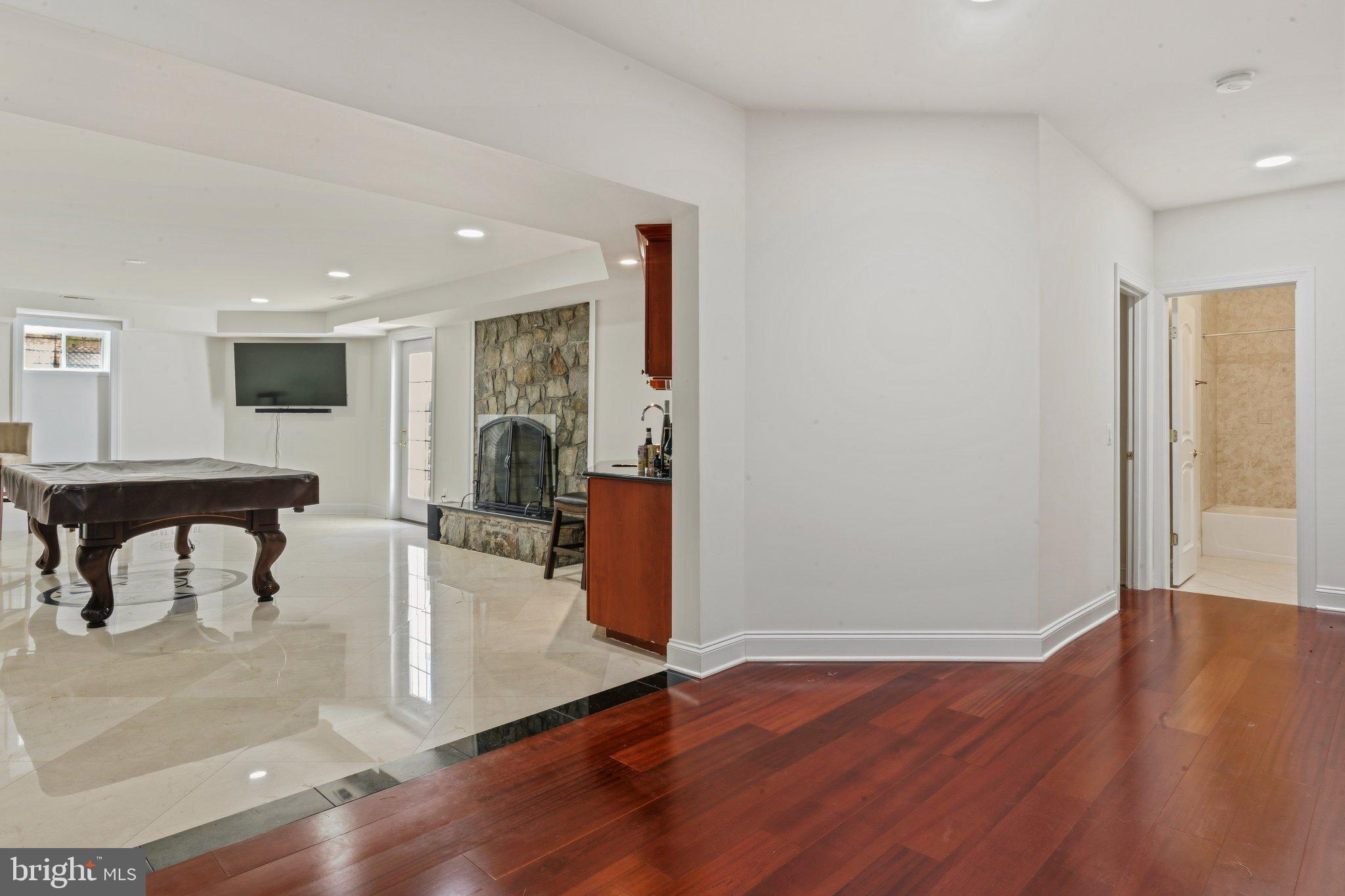 BEACON HILL - Residential