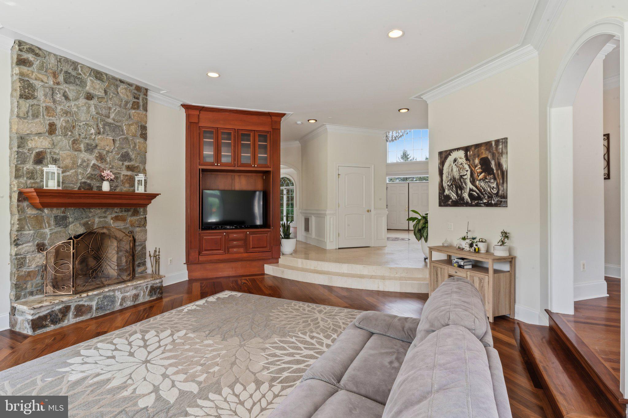 BEACON HILL - Residential