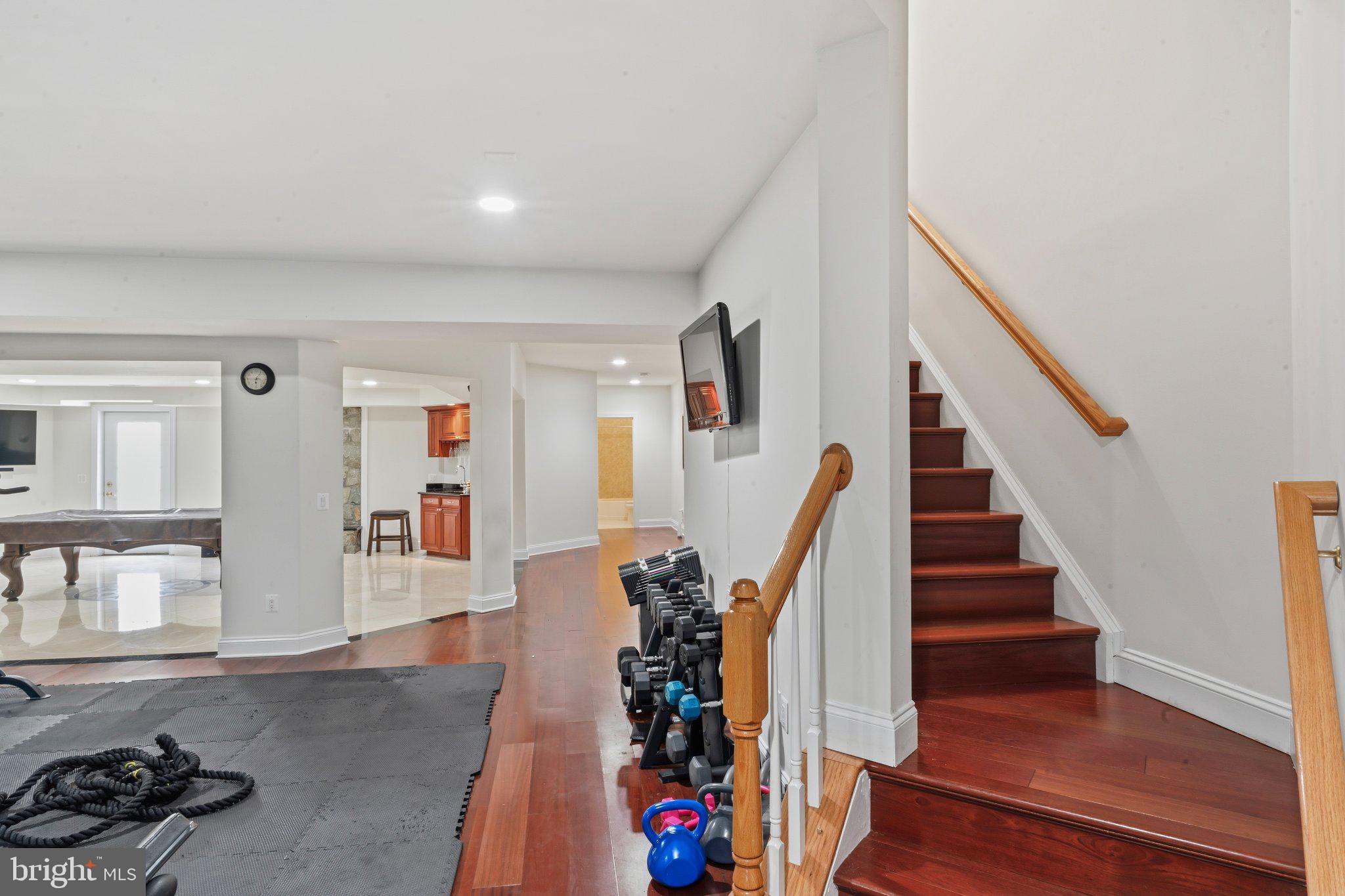 BEACON HILL - Residential