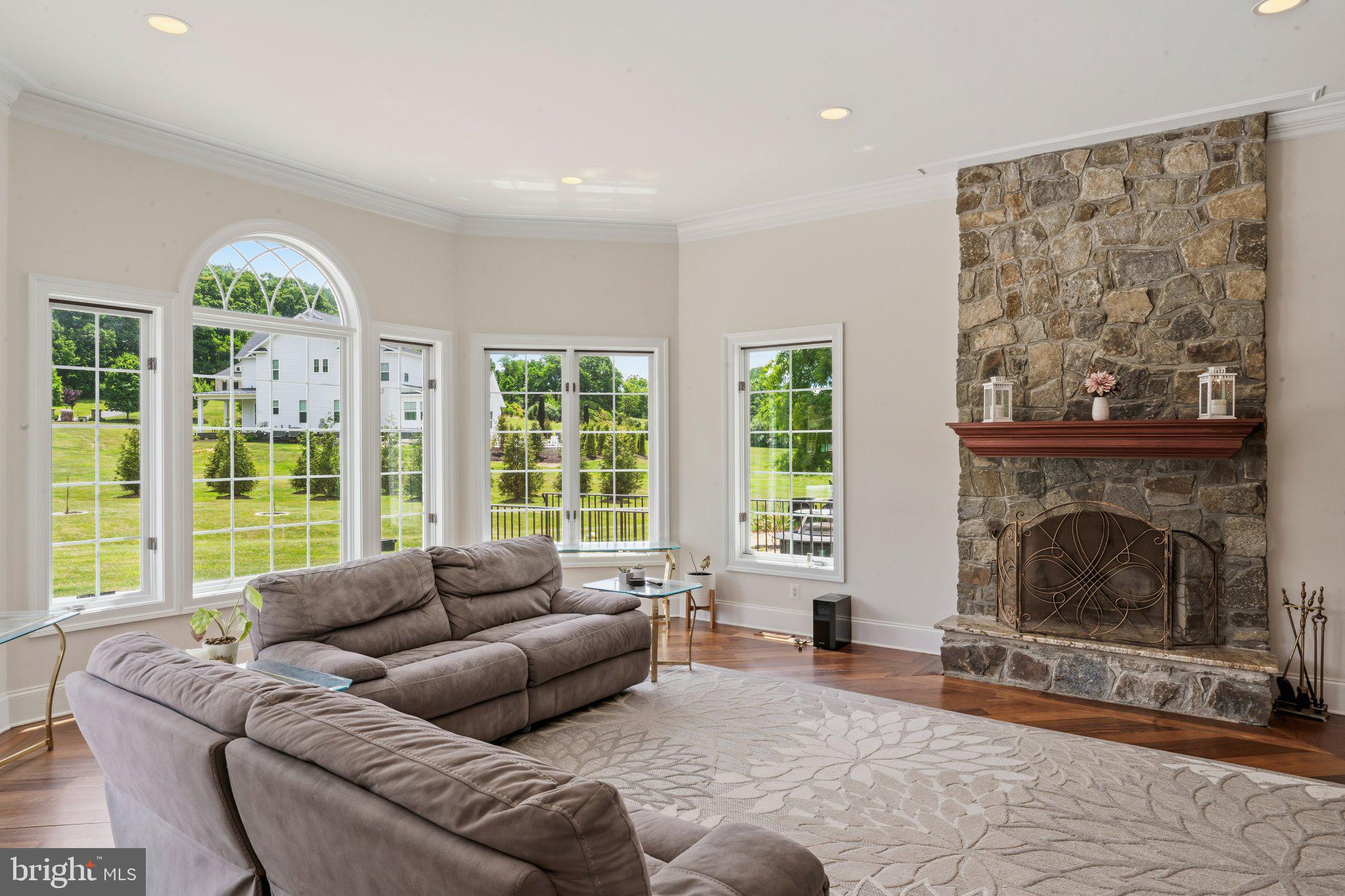 BEACON HILL - Residential