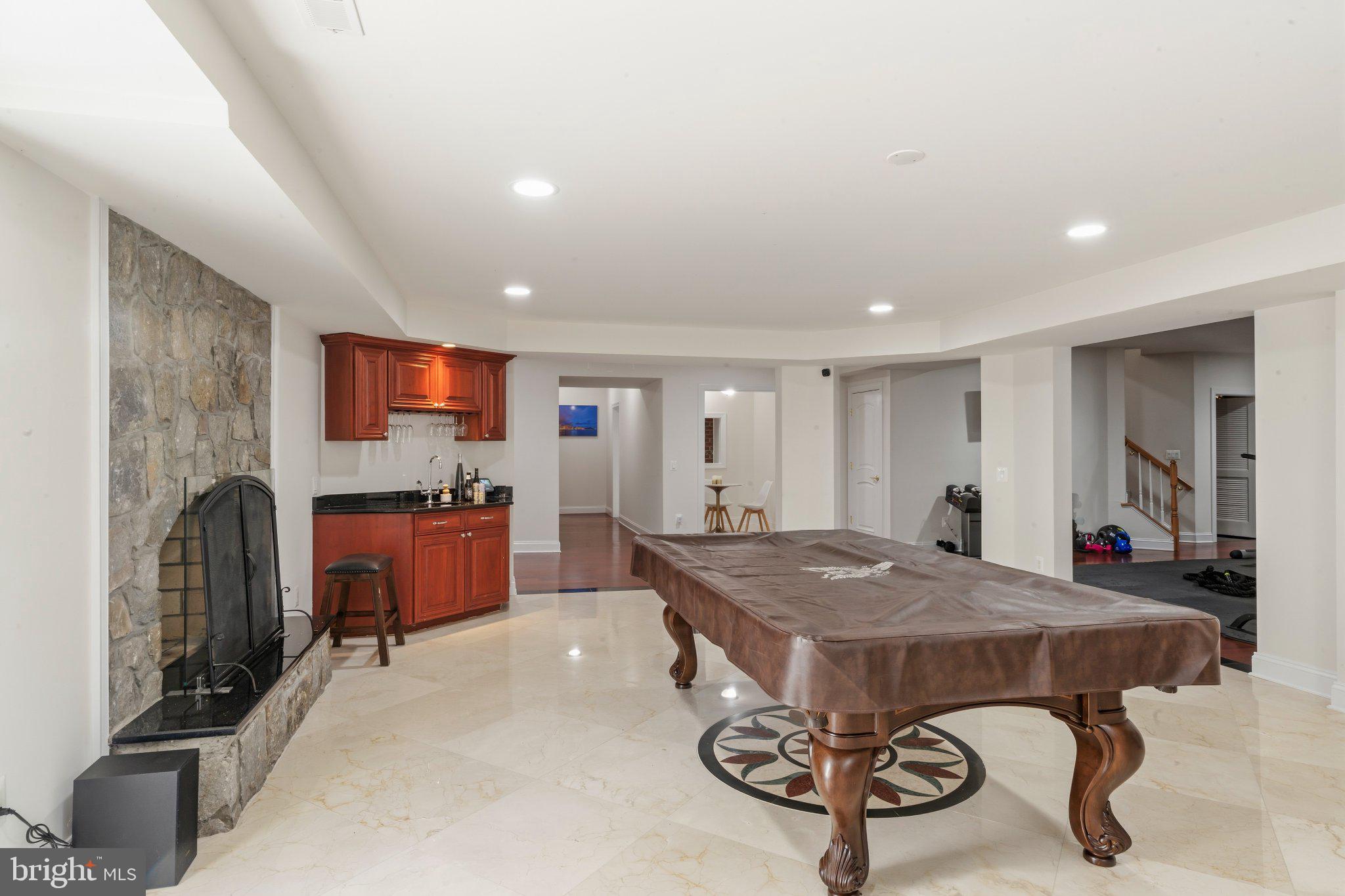 BEACON HILL - Residential