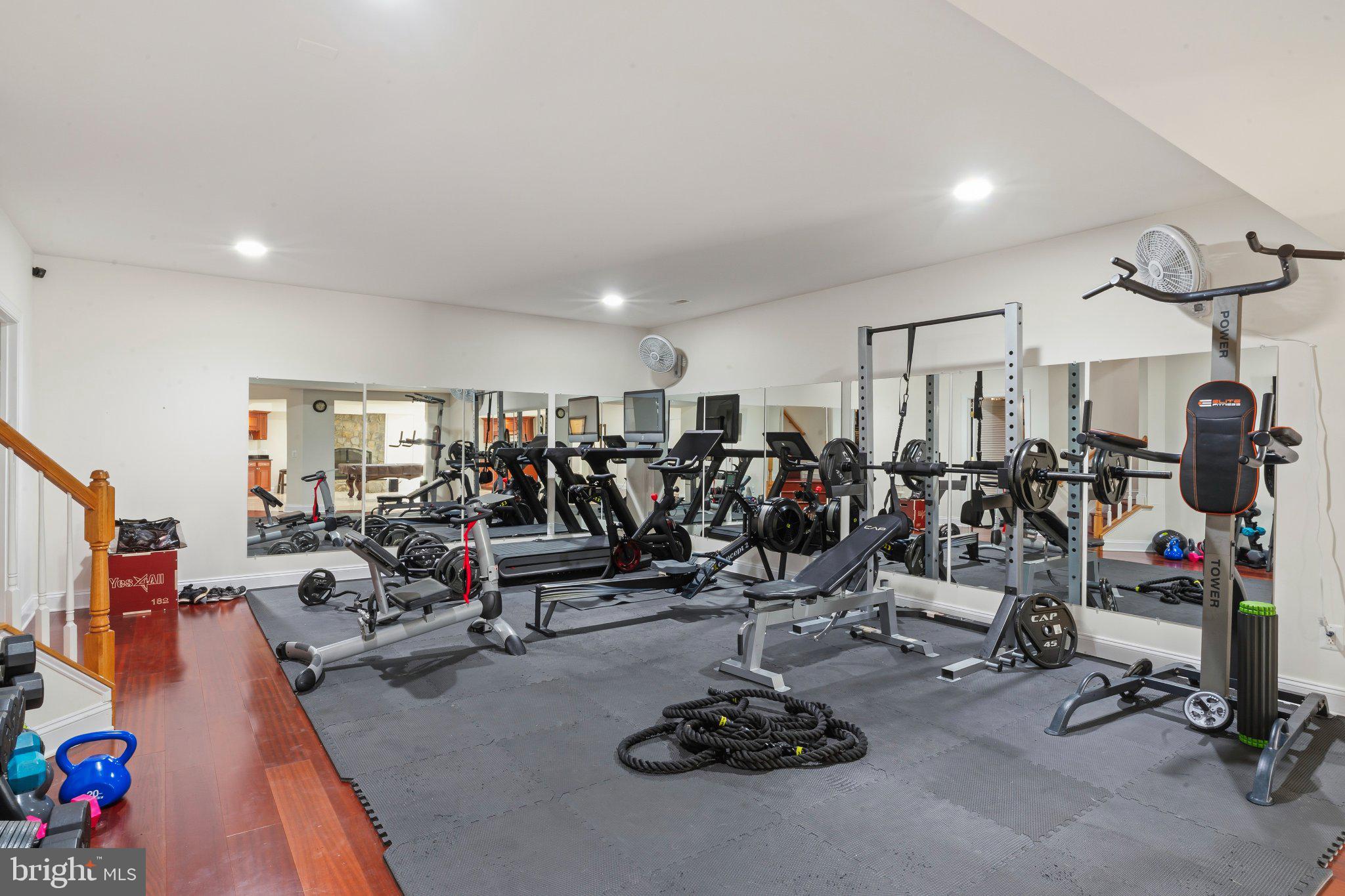 BEACON HILL - Residential