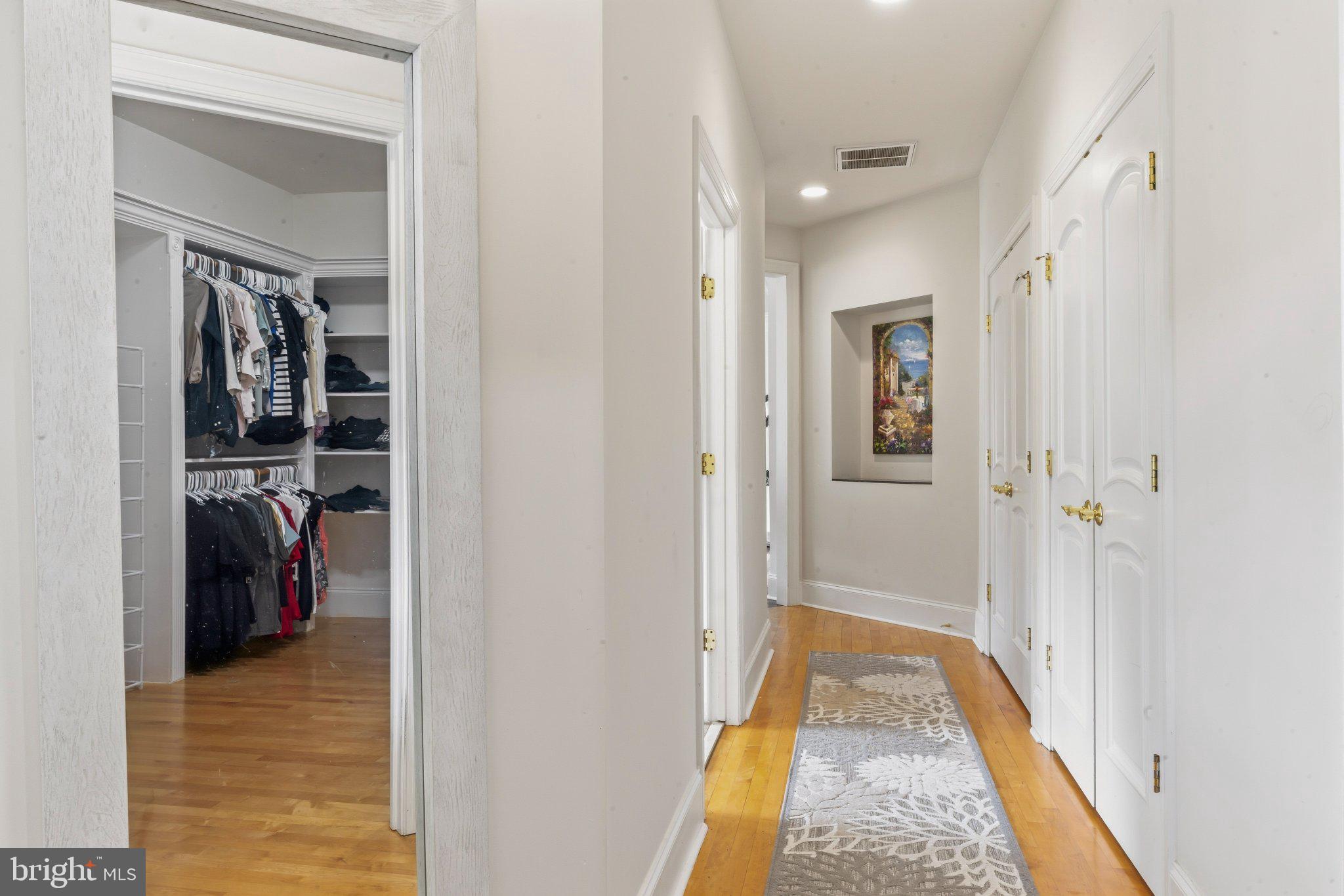 BEACON HILL - Residential