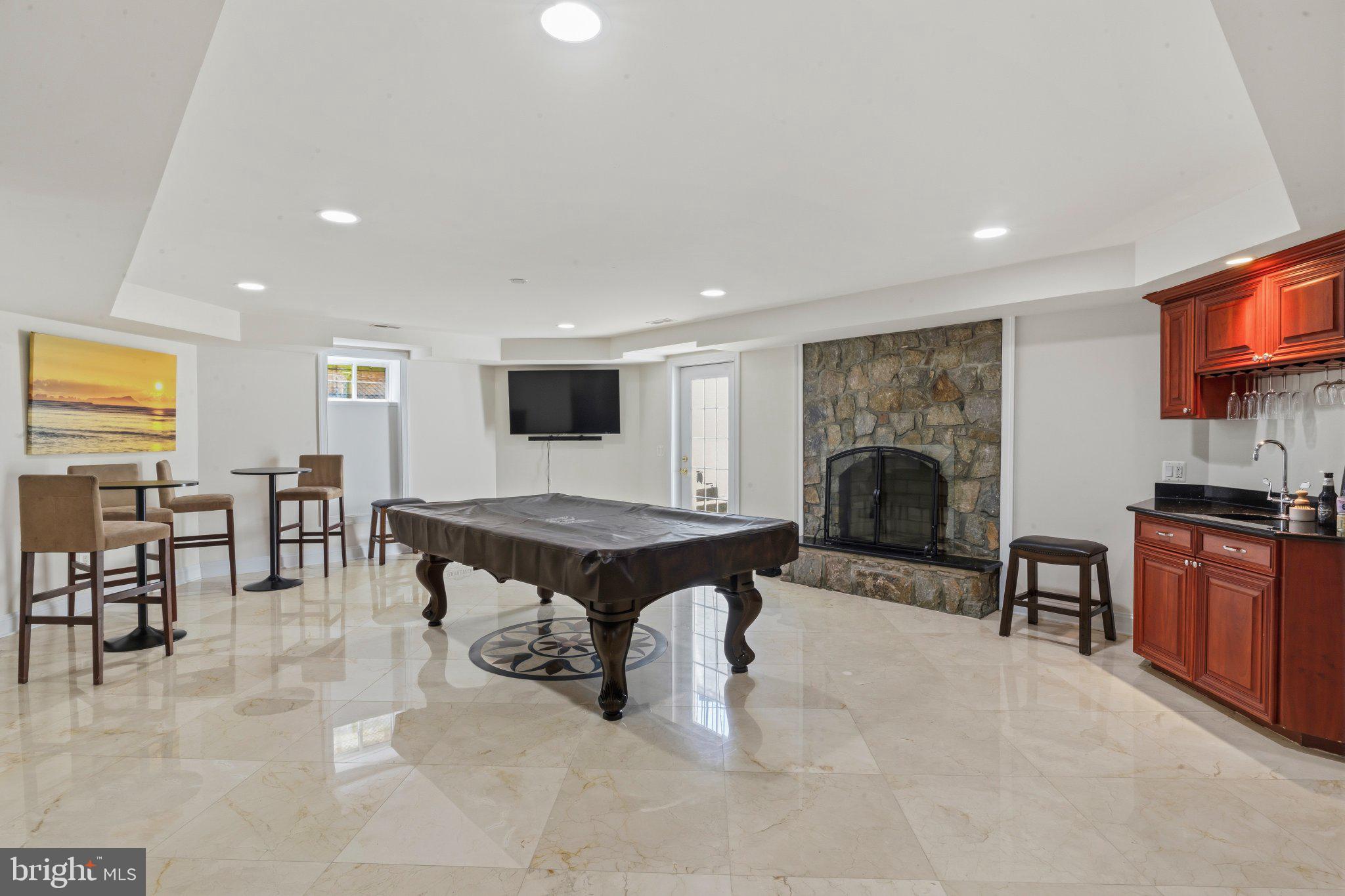 BEACON HILL - Residential
