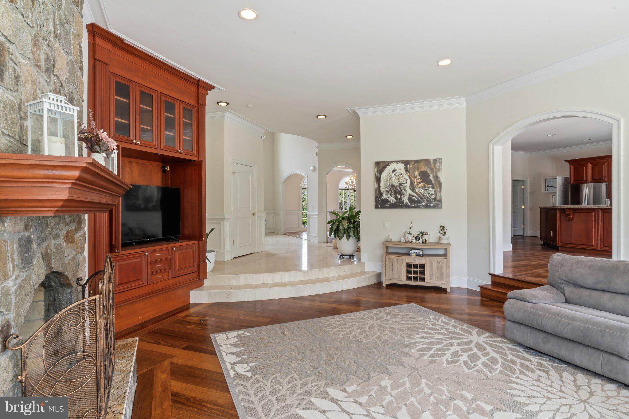 BEACON HILL - Residential